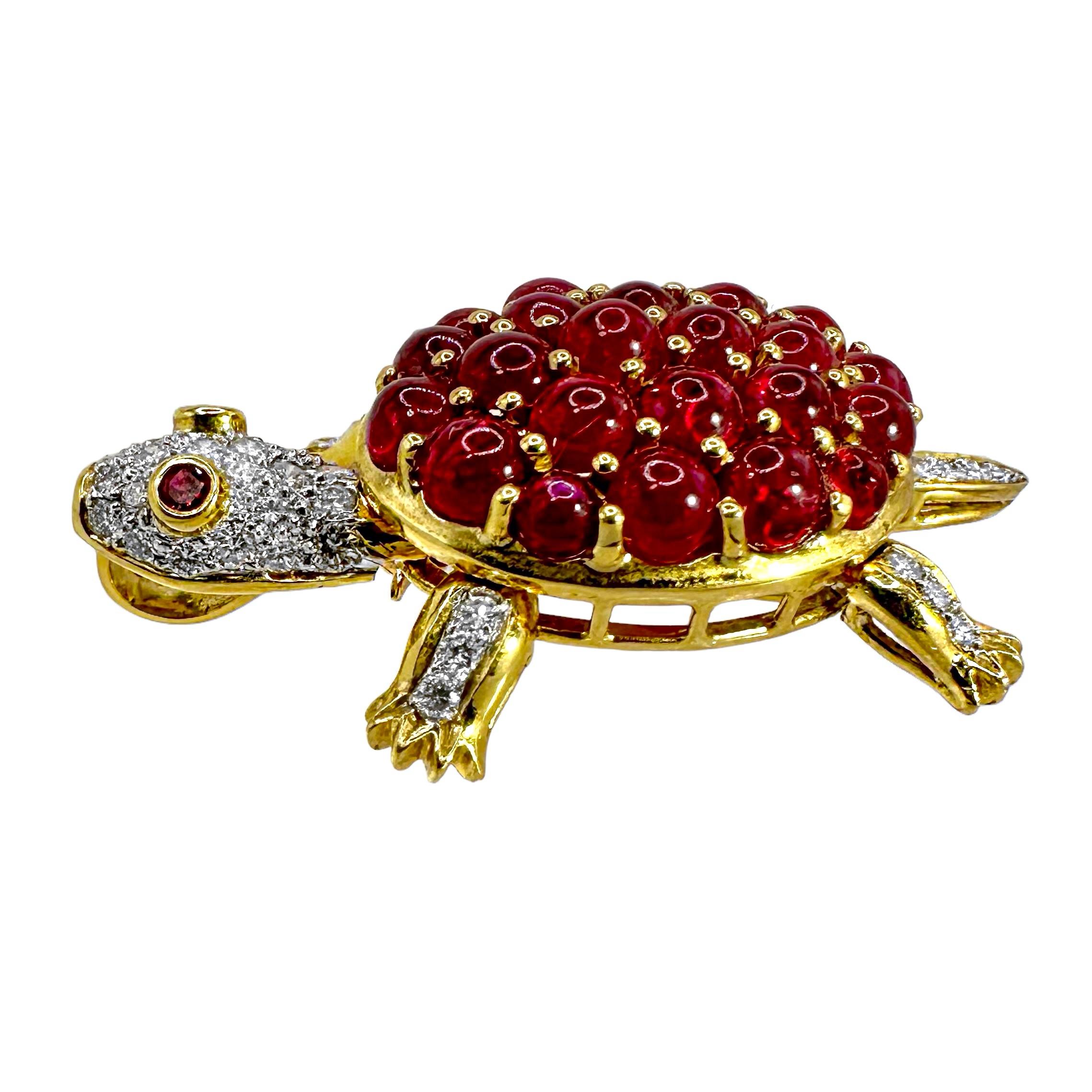 Adorable Turtle Brooch/Pendant with Motion in 18K Gold, Diamonds, and Rubies For Sale 4