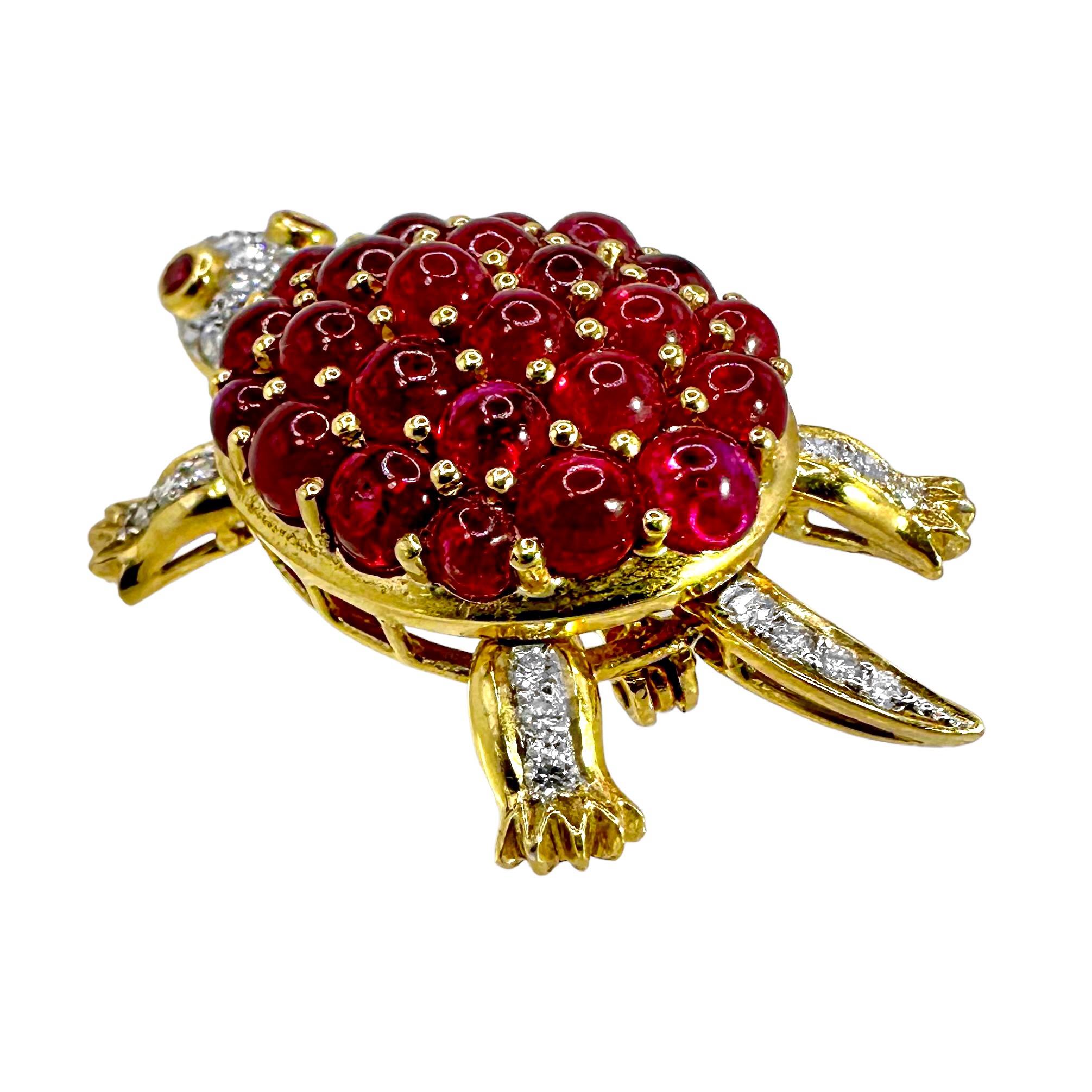 Modern Adorable Turtle Brooch/Pendant with Motion in 18K Gold, Diamonds, and Rubies For Sale