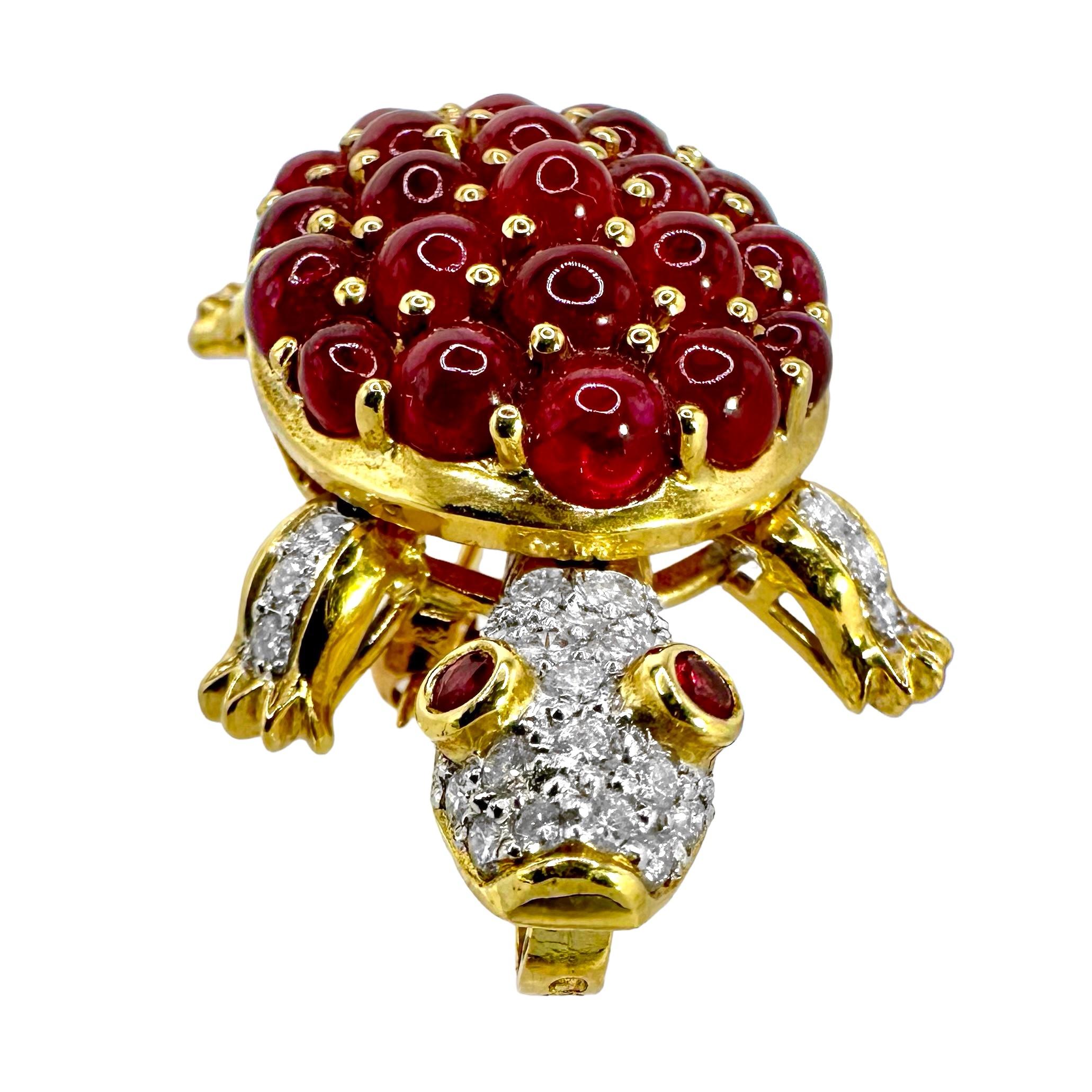 Adorable Turtle Brooch/Pendant with Motion in 18K Gold, Diamonds, and Rubies For Sale 1