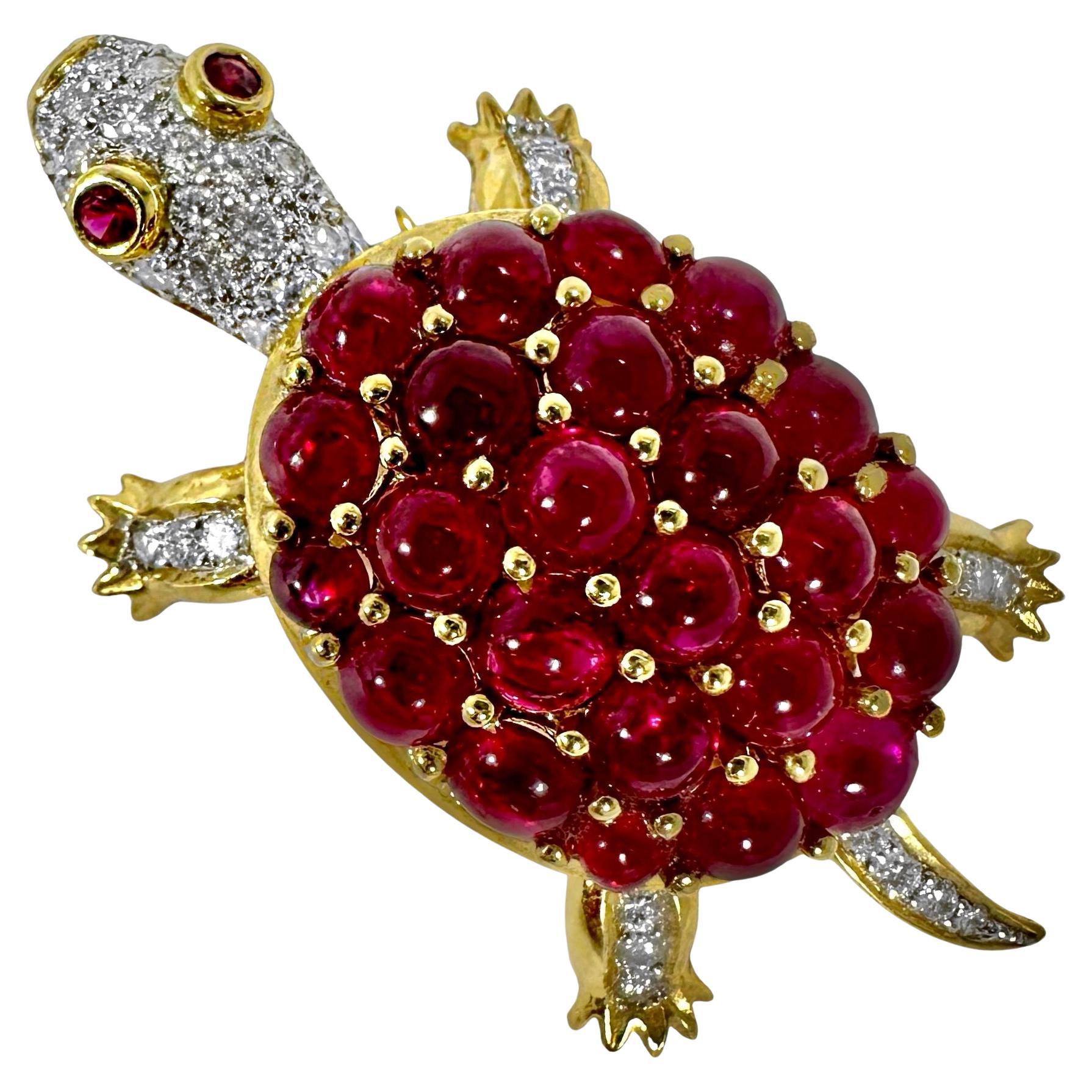 Adorable Turtle Brooch/Pendant with Motion in 18K Gold, Diamonds, and Rubies For Sale