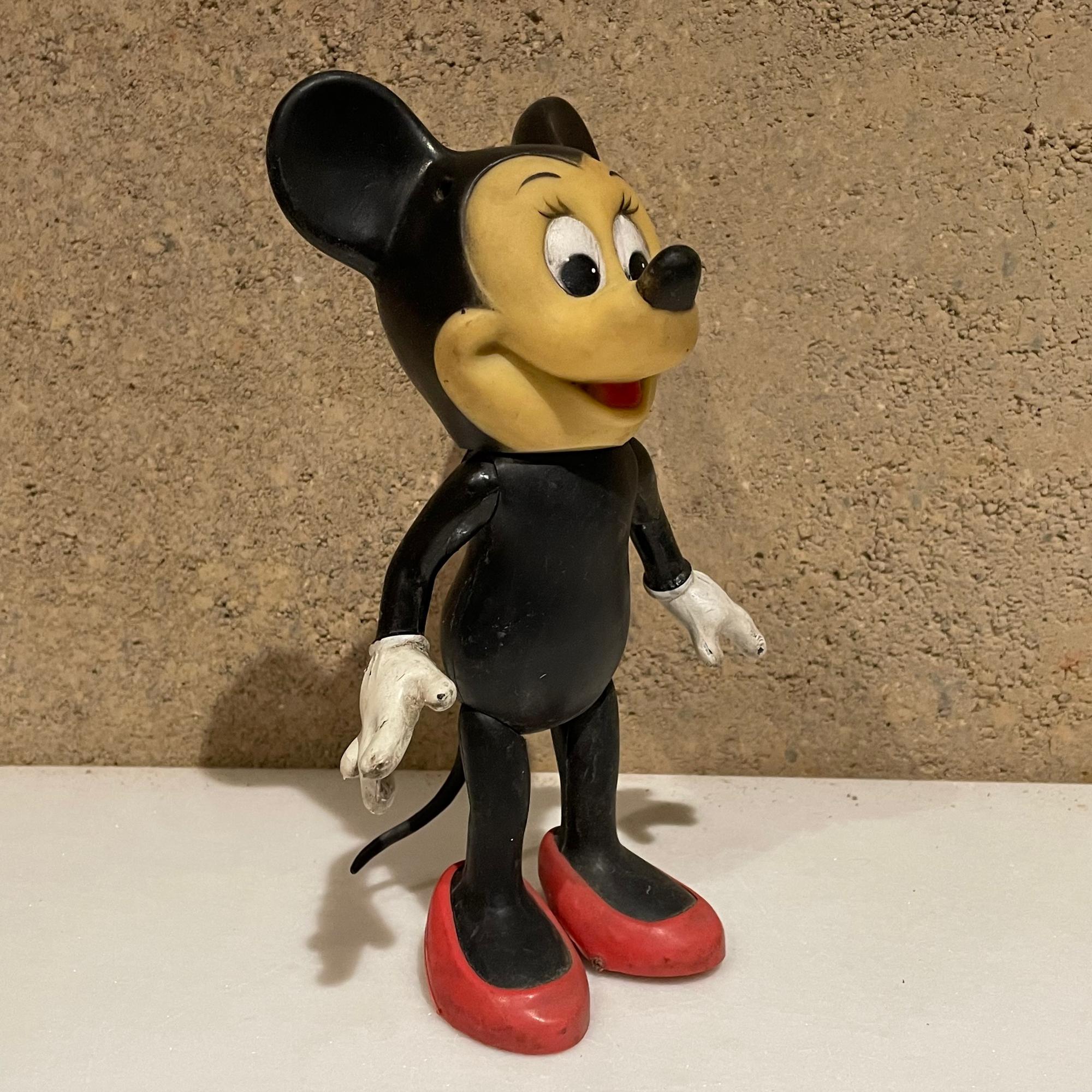 Adorable Vintage Minnie Mouse Figure by Walt Disney R Dakin & Co Hong Kong 1960s In Good Condition In Chula Vista, CA