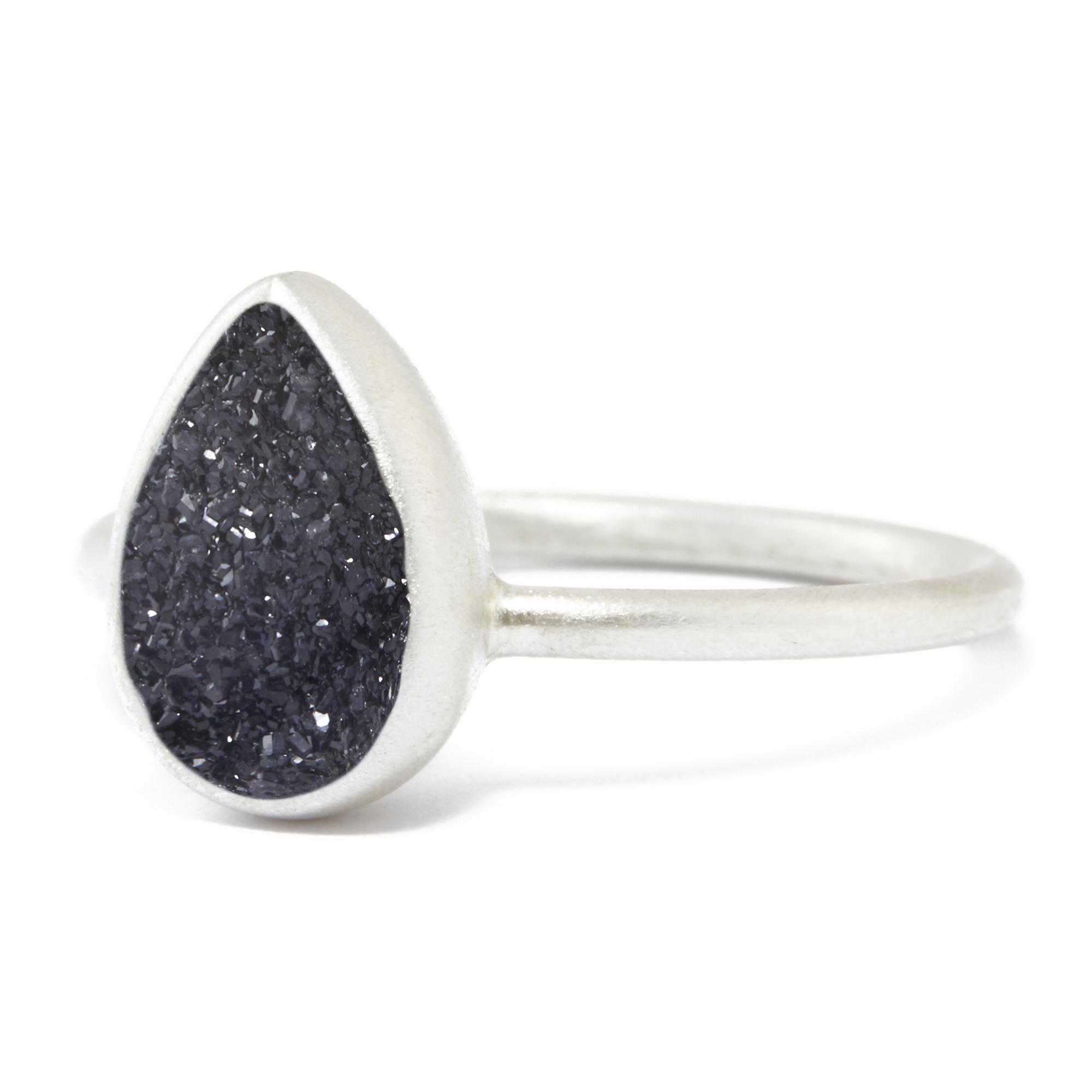 Contemporary Adorn Petite Black Druzy Silver Ring