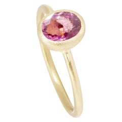 dorn Petite Pink Turmalin 18 Karat Gold Ring