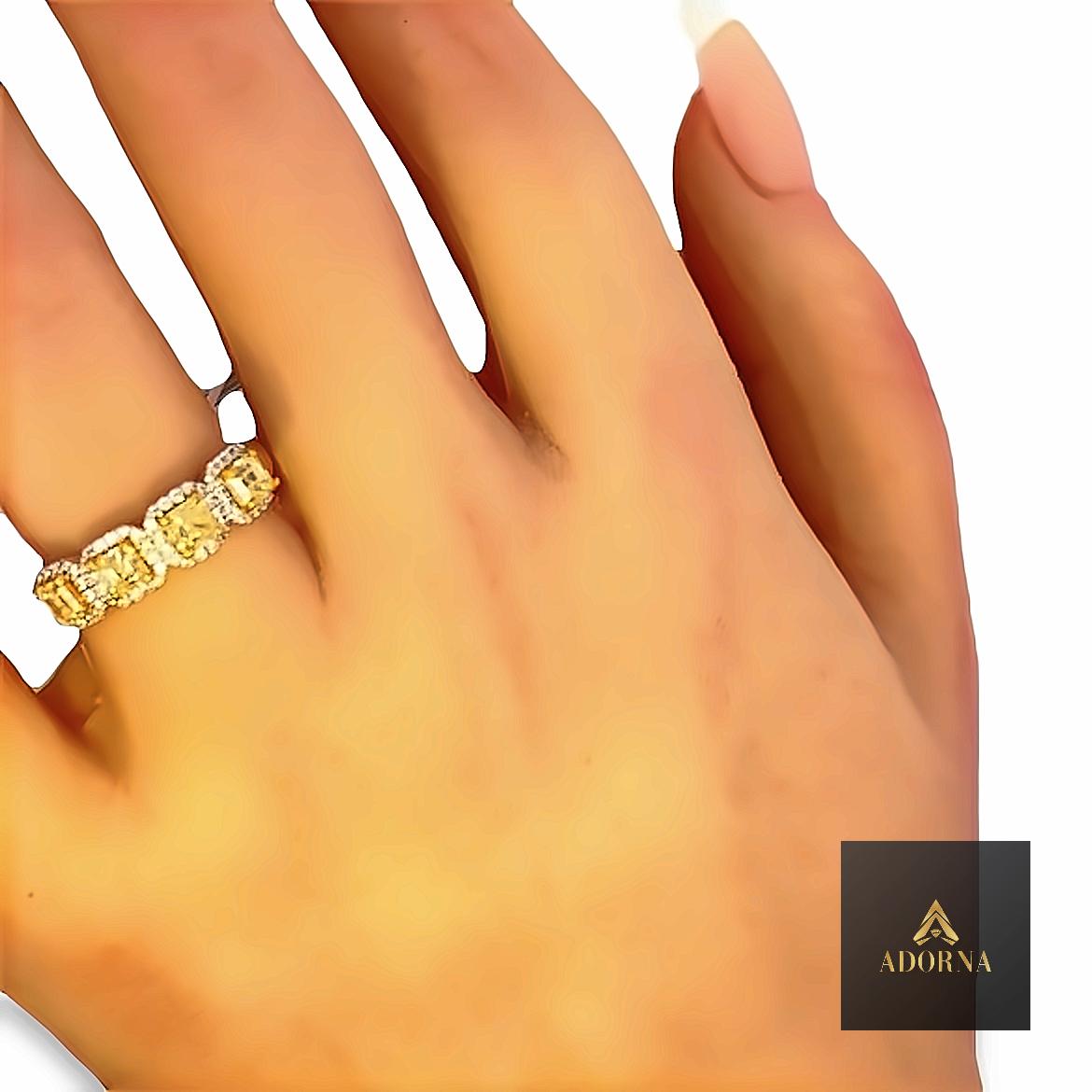 Modern Adorna Lux - Emma 14-Carat white gold ring For Sale