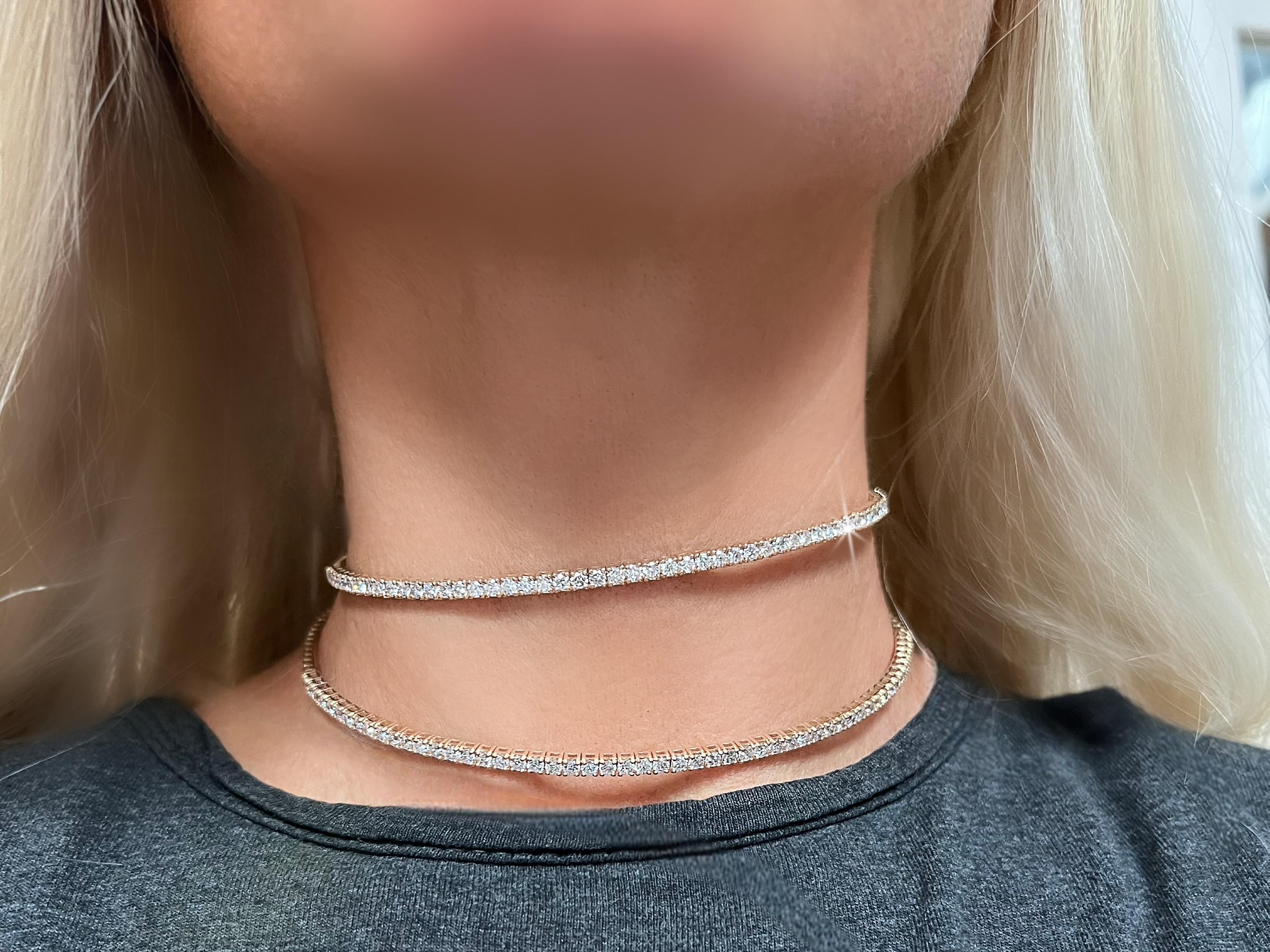 Allow us to introduce the Modern Choker Grande, an extraordinary jewelry piece that encapsulates modern chic and edgy style. Meticulously crafted with unwavering attention to detail, this choker promises to redefine your fashion sense.

At first