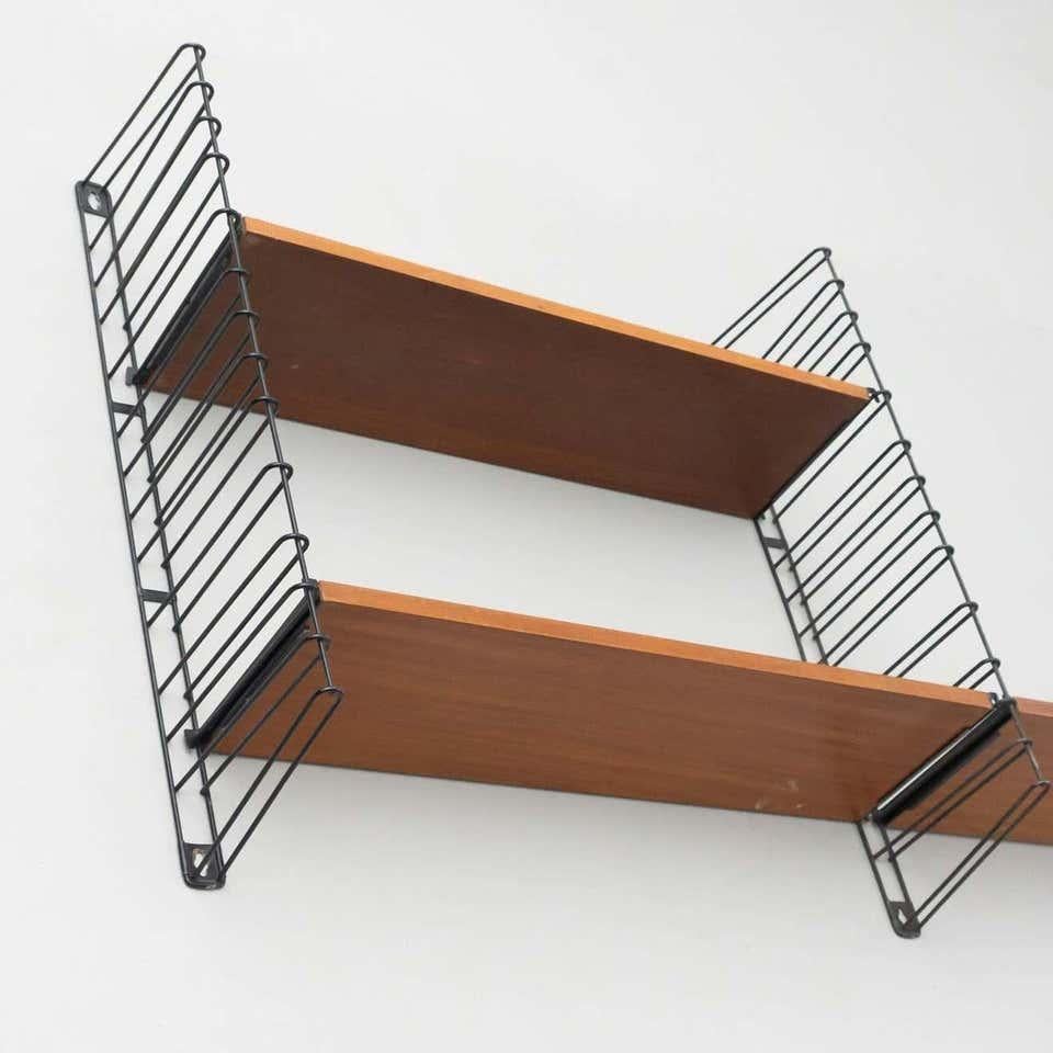 Olandese Adriaan Dekker per Tomado Due mensole modulari da appendere a parete, 1958 in vendita