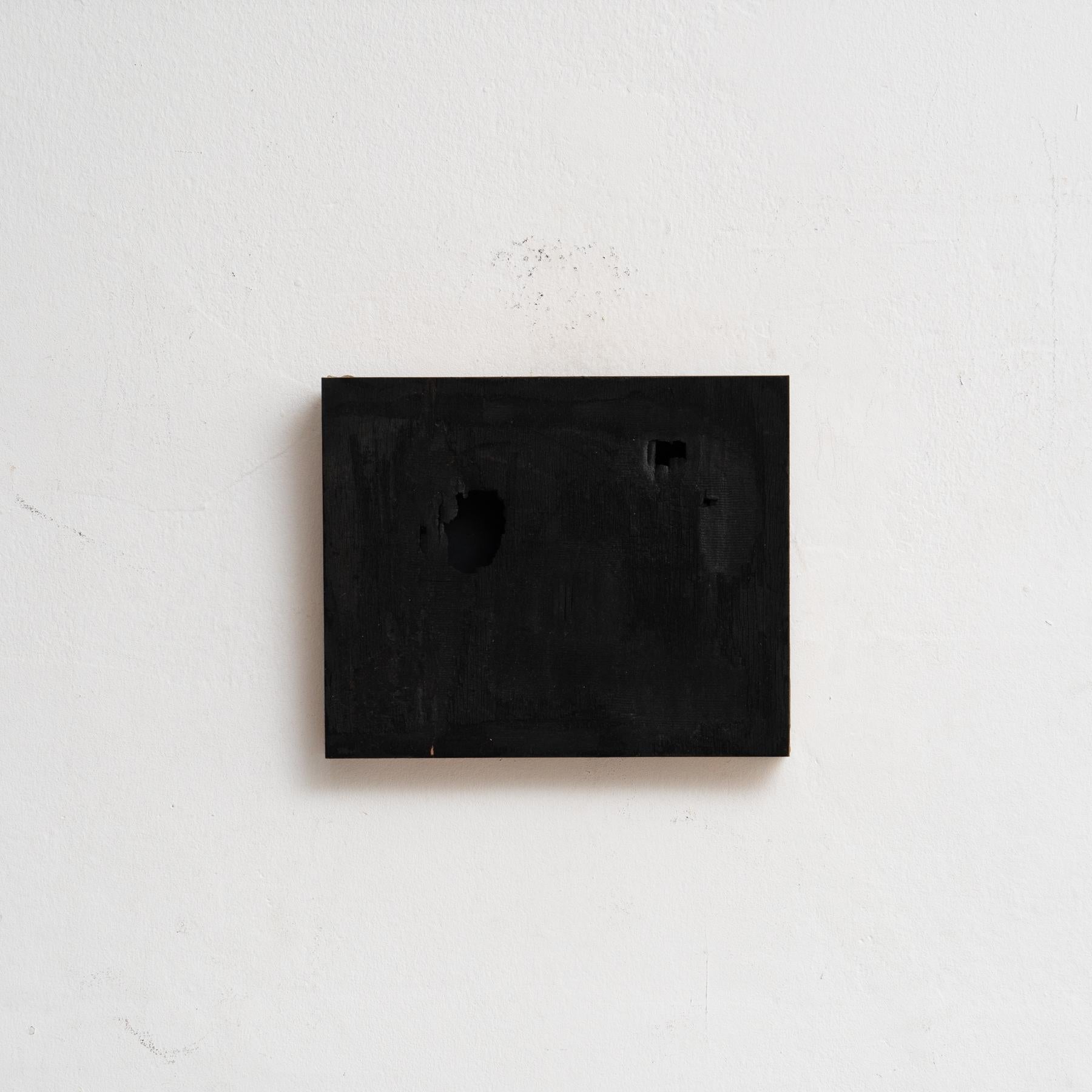 Adrian Abstract Paint, ca. 2017.

Hergestellt in Spanien.

MATERIALIEN:
Holz

Das Kunstwerk befindet sich in seinem ursprünglichen Zustand und weist geringe alters- und gebrauchsbedingte Gebrauchsspuren auf. Diese Unvollkommenheiten tragen zur