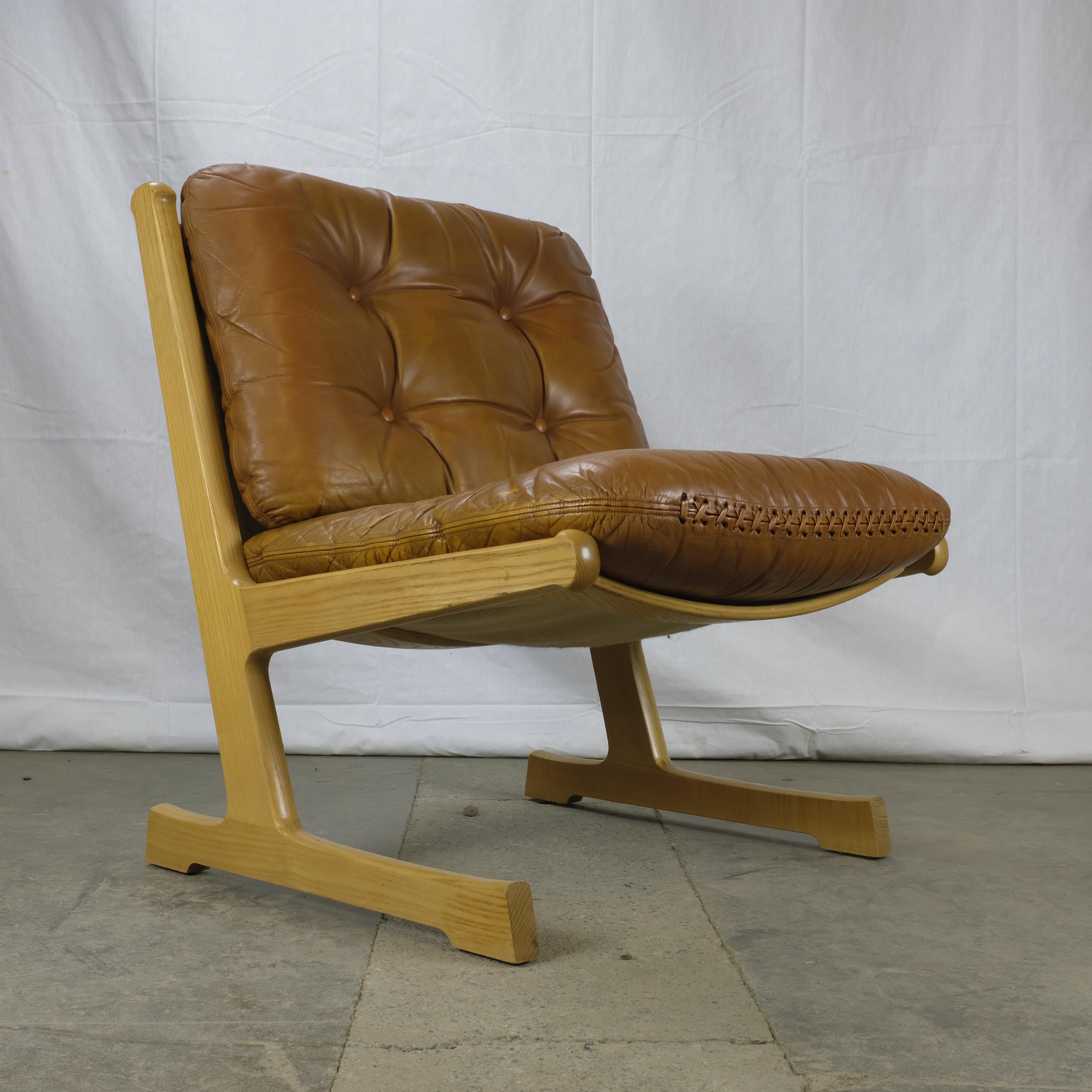 Leather Adrian and Ditte Heath Model 242 Easy Chair in Ash by France and Søn For Sale
