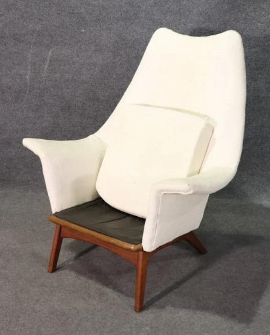 20th Century Adrian Pearsall 1611-C Wingback Chair For Sale