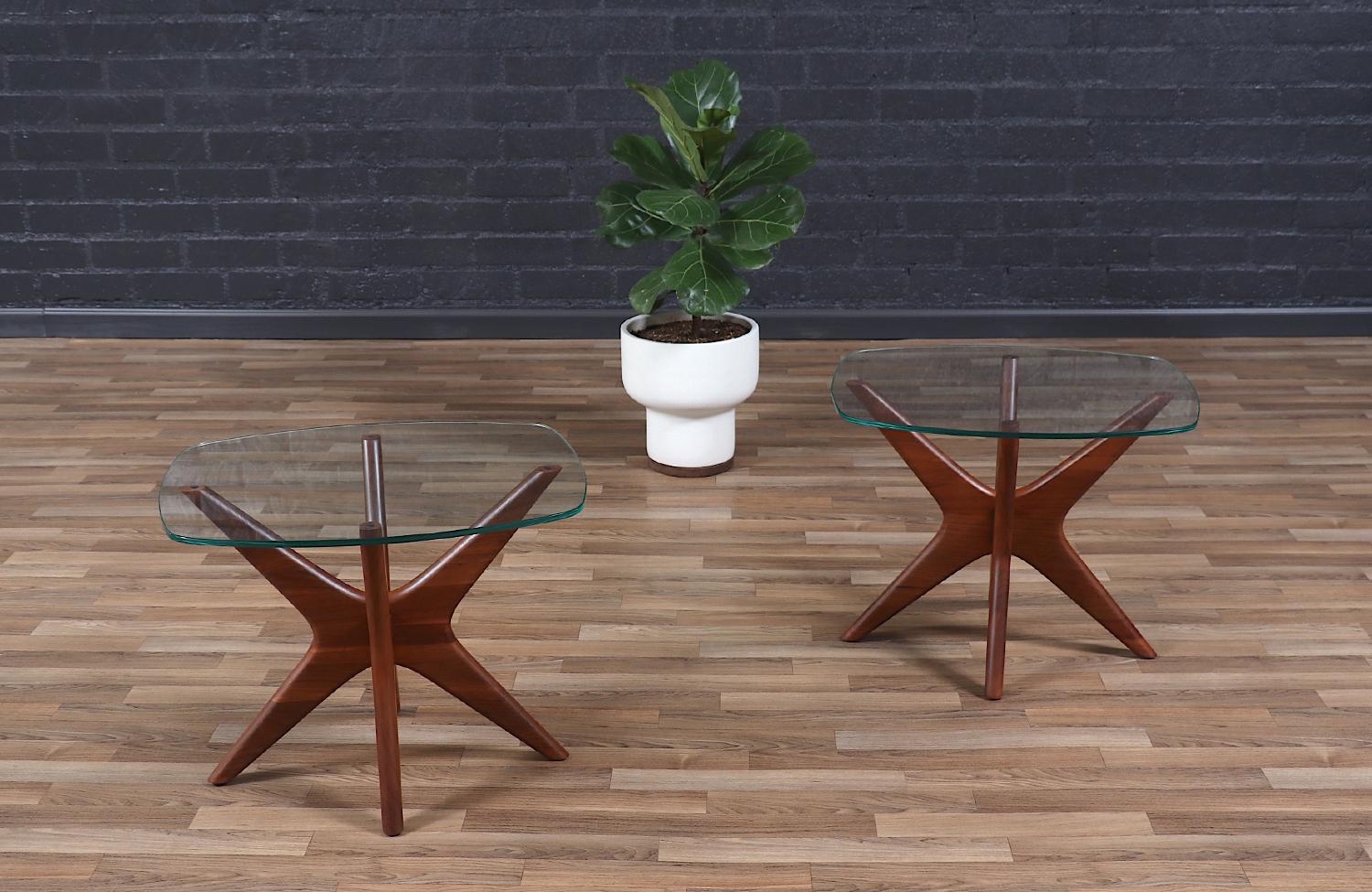 Américain Tables d'appoint sculptées Adrian Pearsall 1618-ET pour Craft Associates en vente