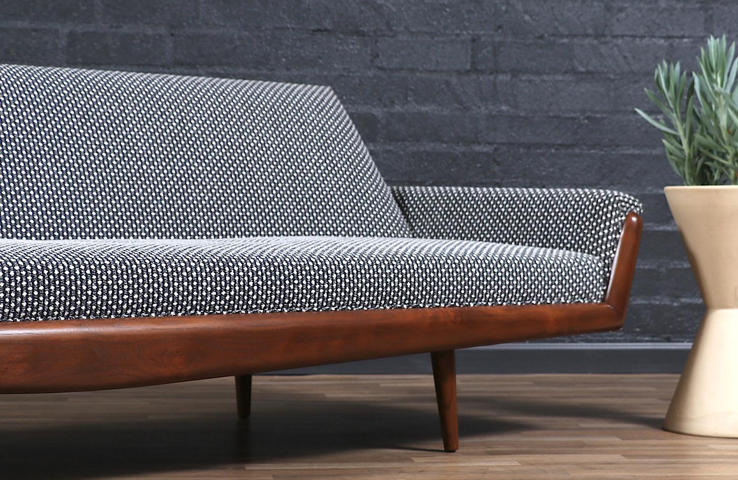 Adrian Pearsall 2000-S Sculptural Sofa for Craft Associates 4