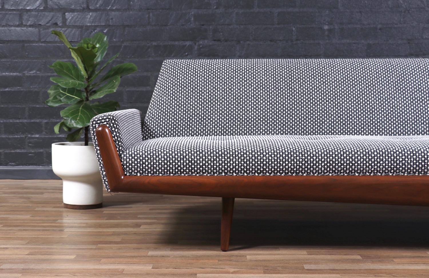 Upholstery Adrian Pearsall 2000-S Sculptural Sofa for Craft Associates