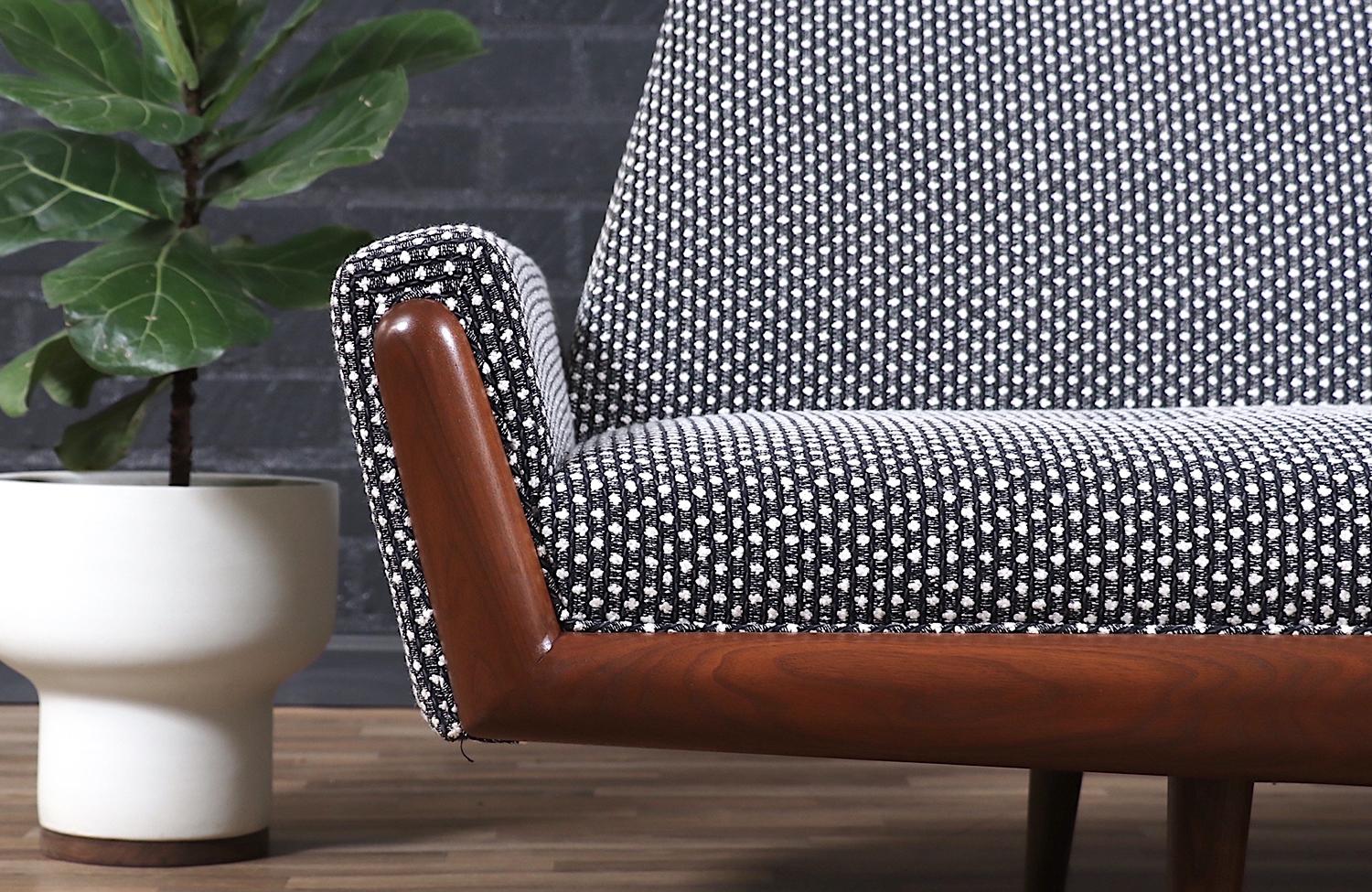 Adrian Pearsall 2000-S Sculptural Sofa for Craft Associates 1