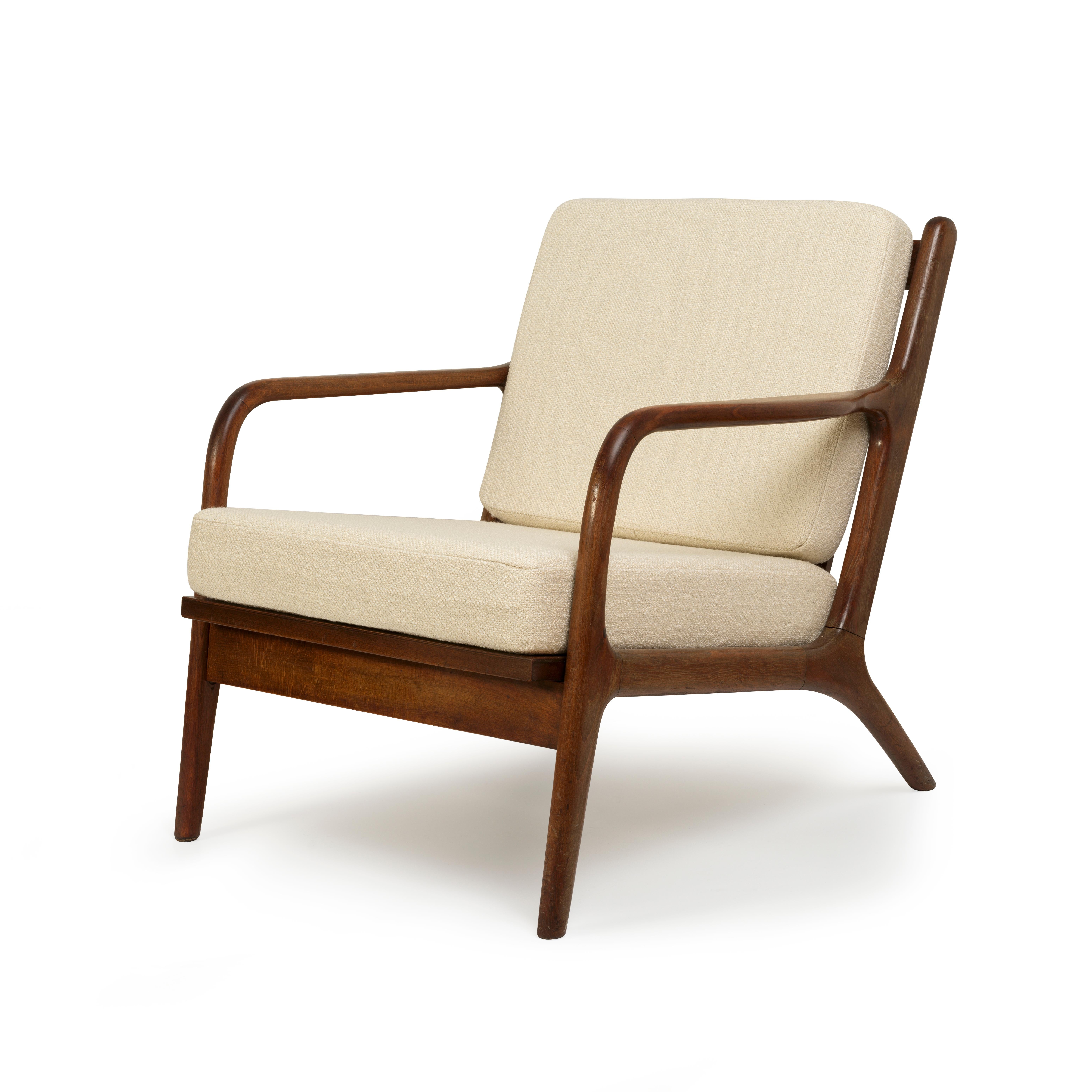 Adrian Pearsall was born in 1925 in Trumansburg, New York. Like many Mid-Century Modern artists of the time, Pearsall was a graduate of architecture school. This background is profoundly evident in this pair of “2315-C” lounge chairs, showing