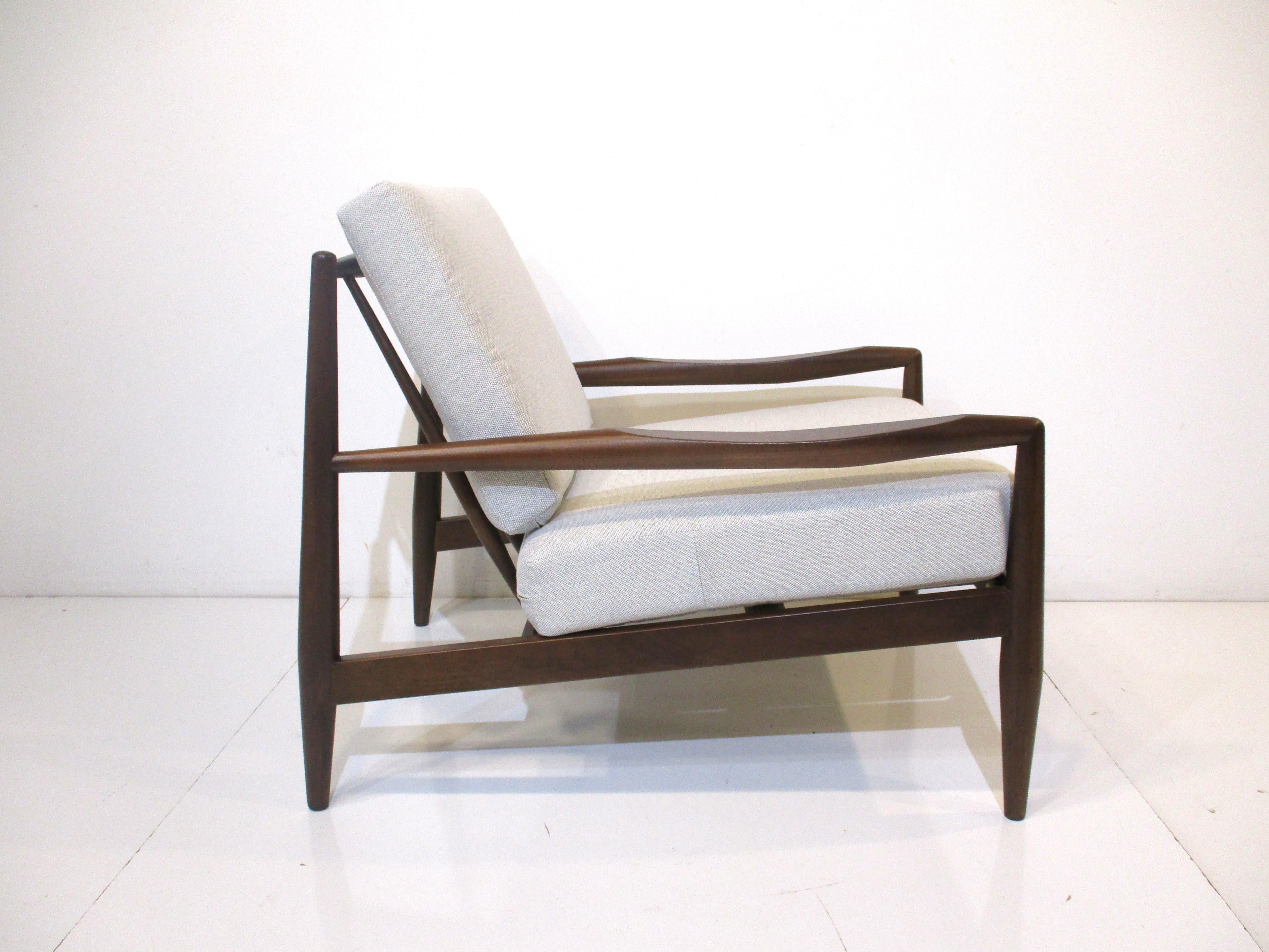 Mid-Century Modern Adrian Pearsall 843-C Walnut Lounge Chair for Craft Associates   For Sale