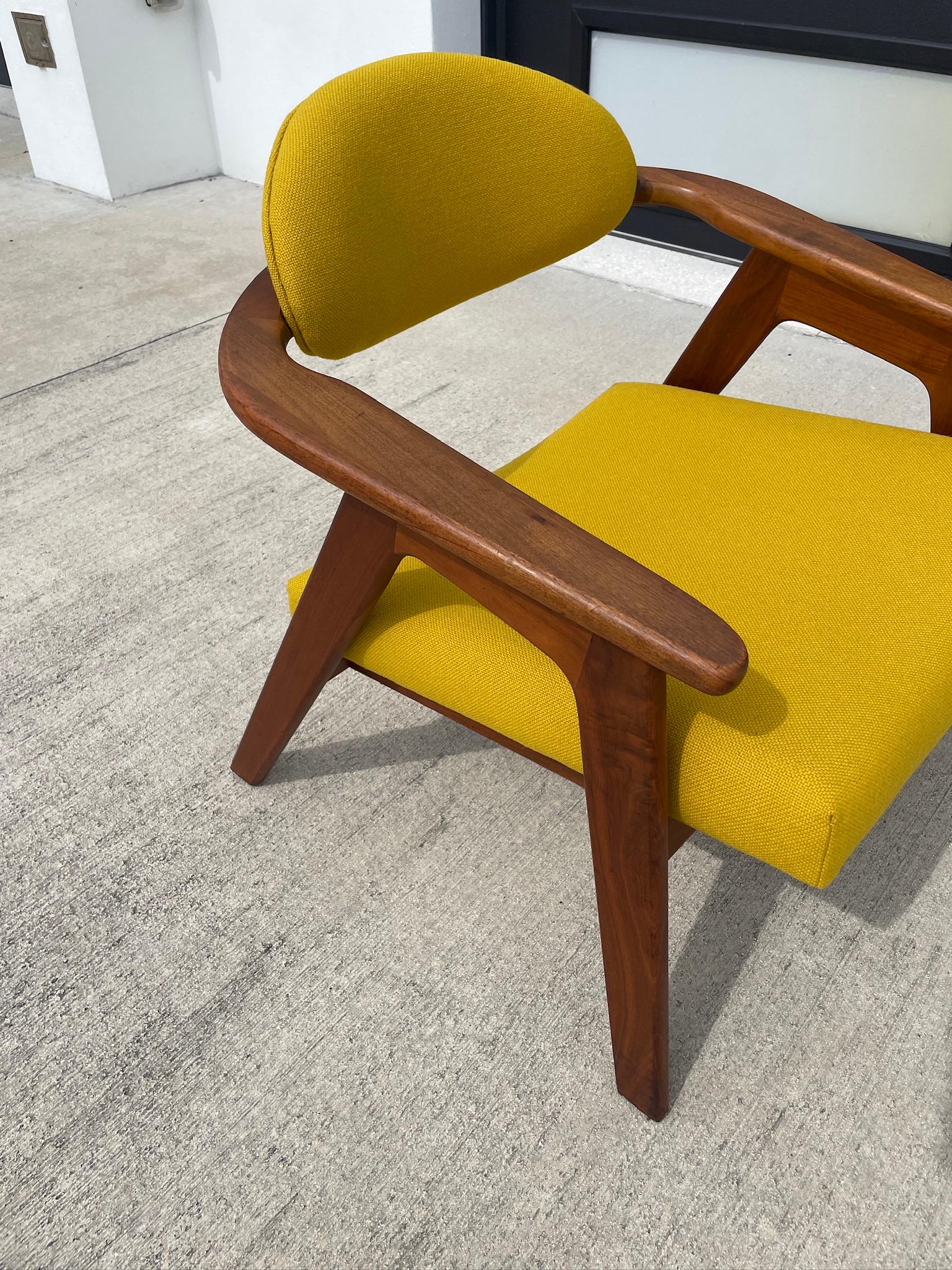 Américain Chaise du milieu du siècle Adrian Pearsall 916 CC en vente