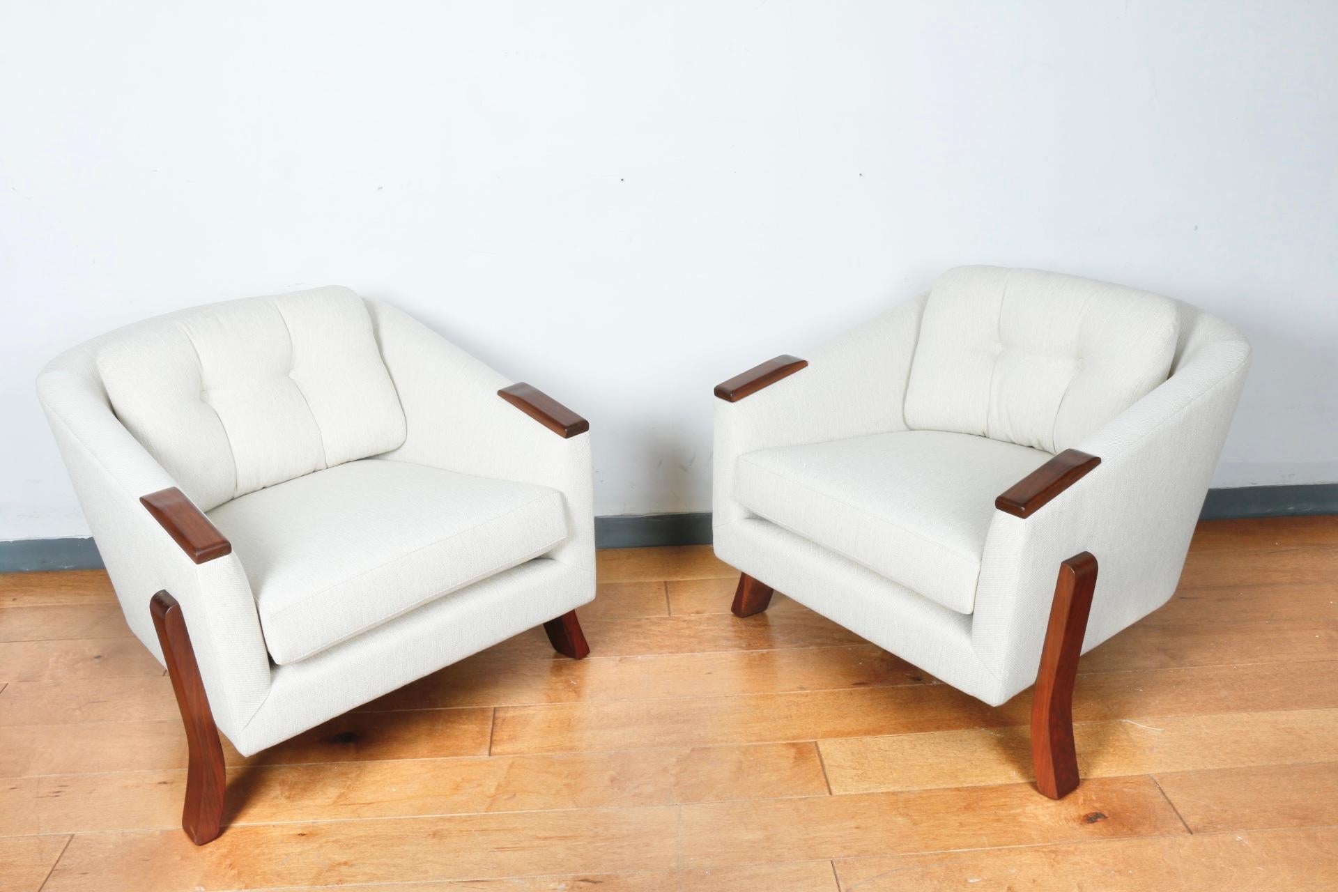 Américain Paire de fauteuils de salon attribués à Adrian Pearsall en vente