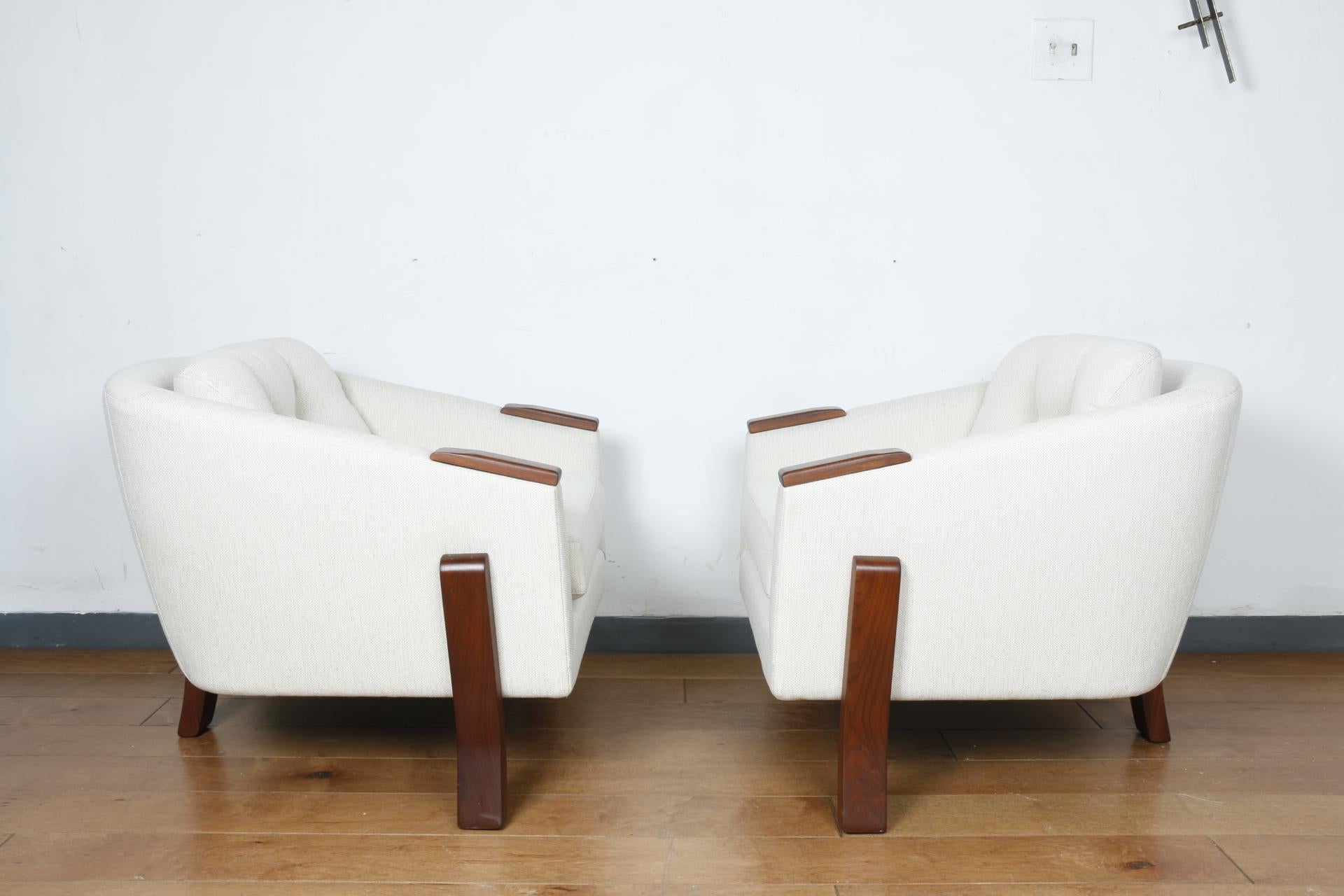 Adrian Pearsall Attributed Pair of Lounge Chairs For Sale 1