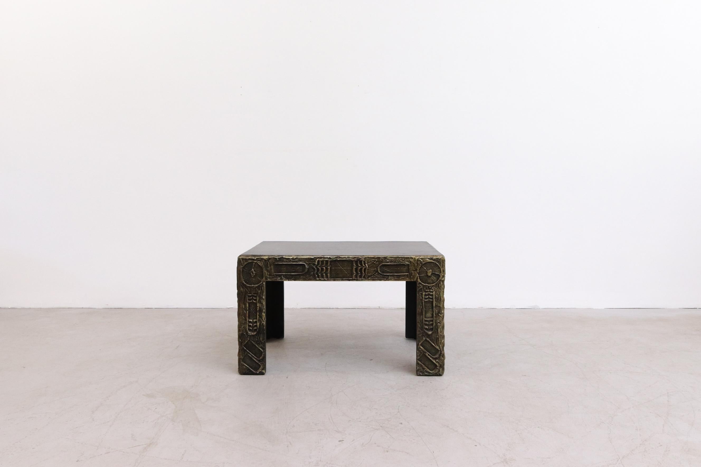 Adrian Pearsall Brutalist Side Table w/ Black Top & Cast Resin Decorative Relief For Sale 1