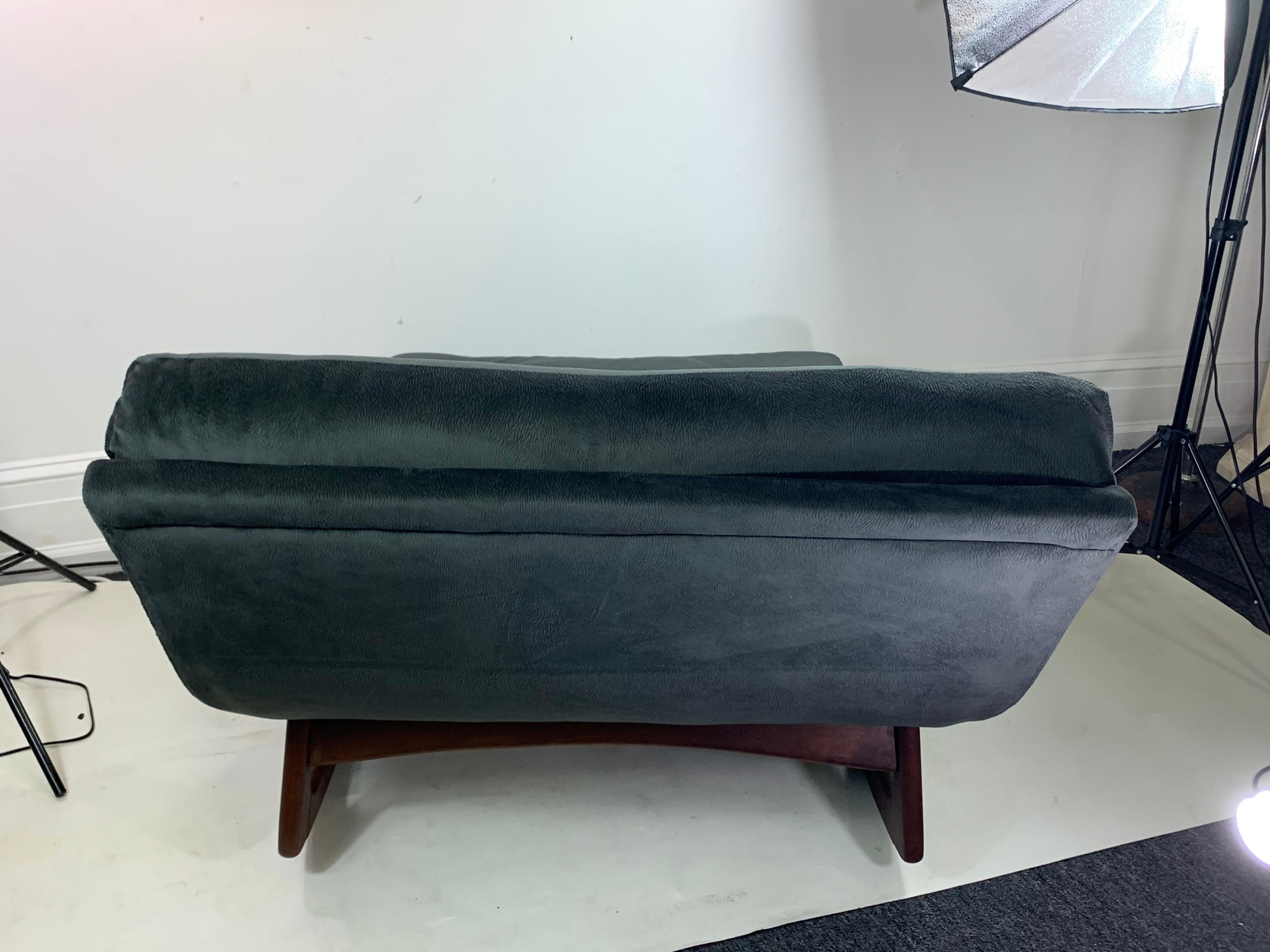 Adrian Pearsall Chaise Lounge Rocker In Good Condition For Sale In Allentown, PA