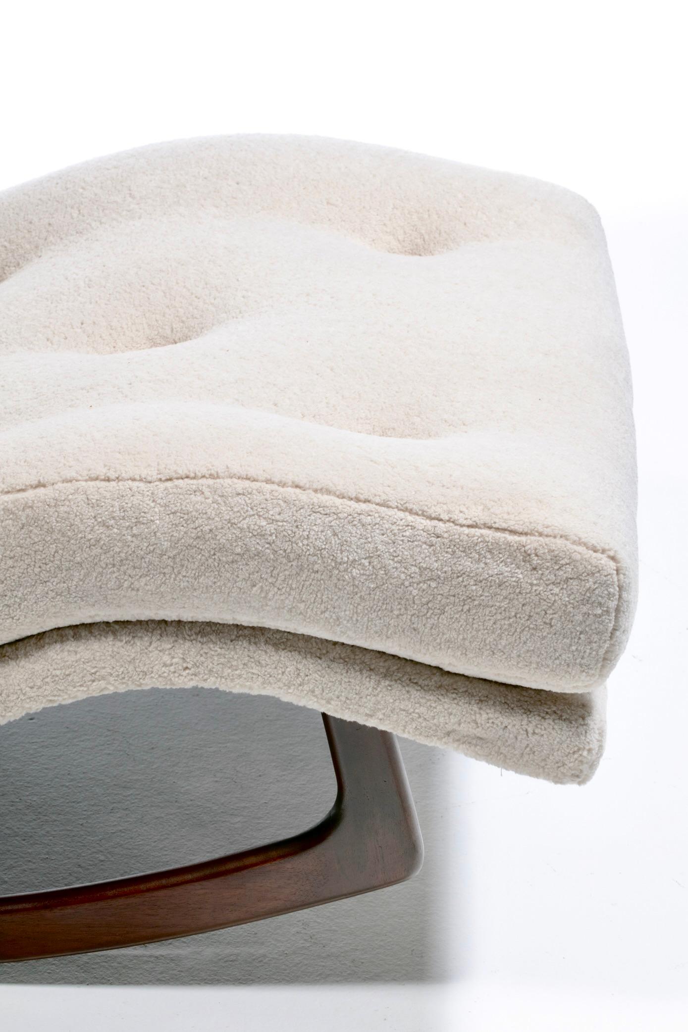 Adrian Pearsall Chaise Lounge Rocker in finto shearling color sabbia pallida in vendita 8