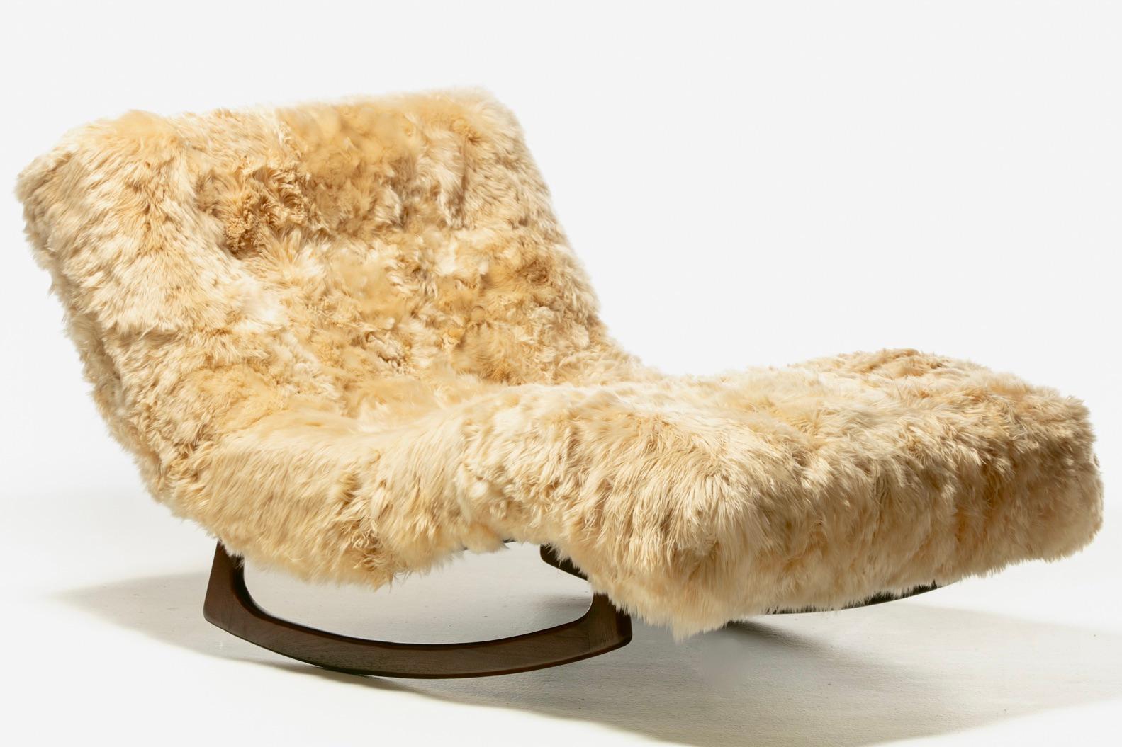 chaise lounge fluffy