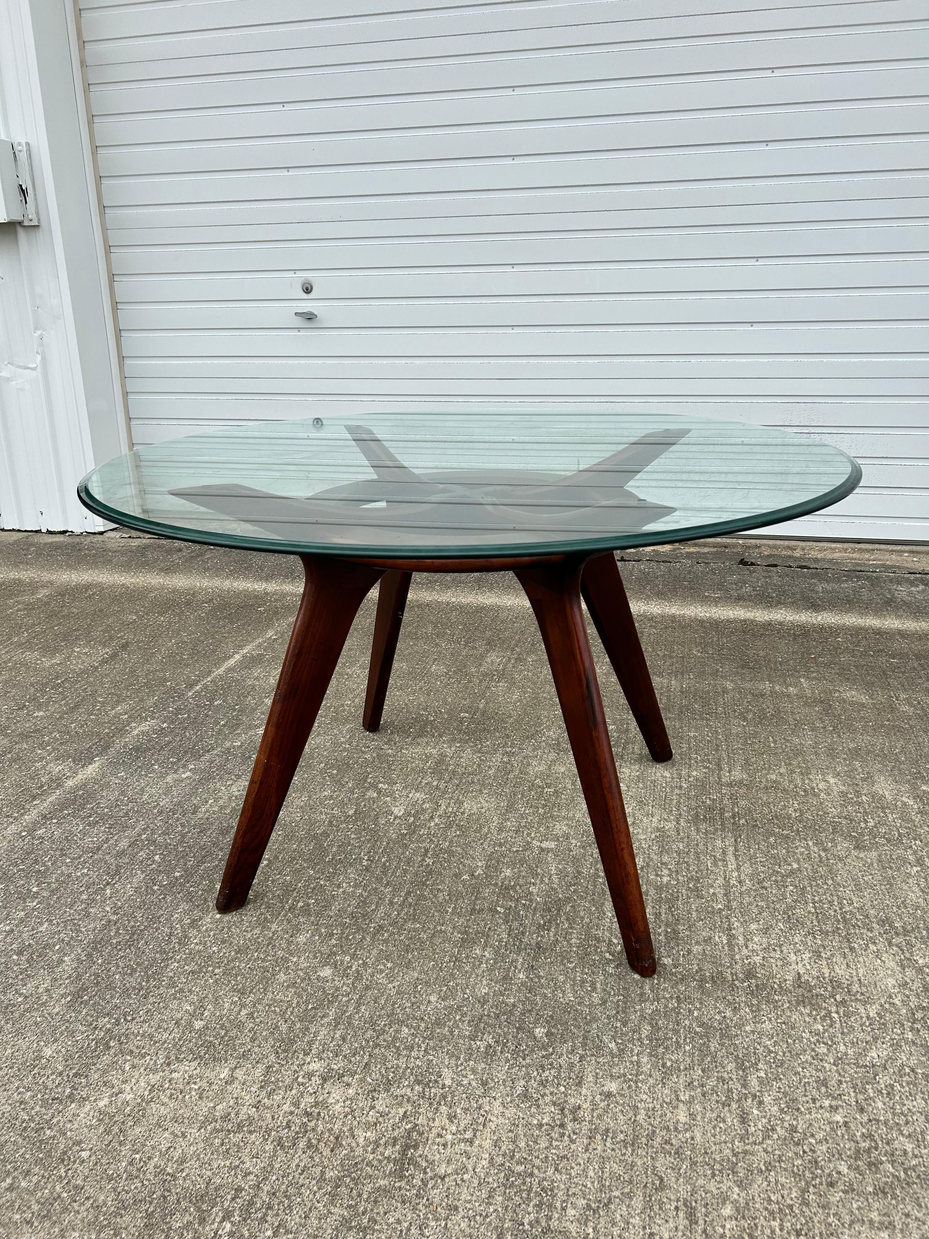 Adrian Pearsall Compass Dining Table for Craft Associates In Good Condition For Sale In Medina, OH