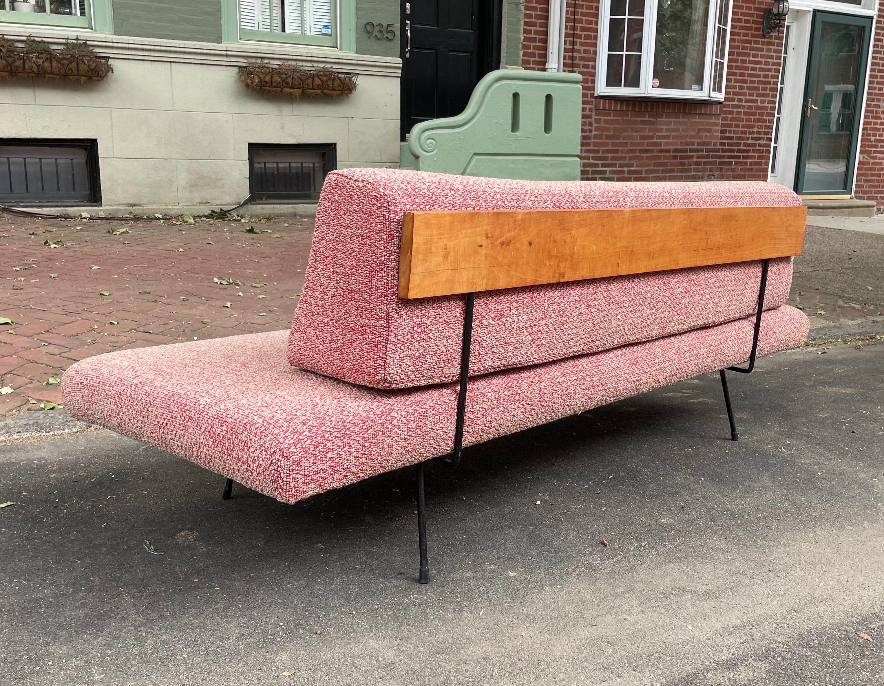 An early and rare 102-R daybed by Adrian Pearsall for Craft Associates. Authenticated by the Pearsall family (certificate can be provided) as one of the first pieces ever made by Adrian Pearsall. Restored and reupholstered in a super nubby but soft