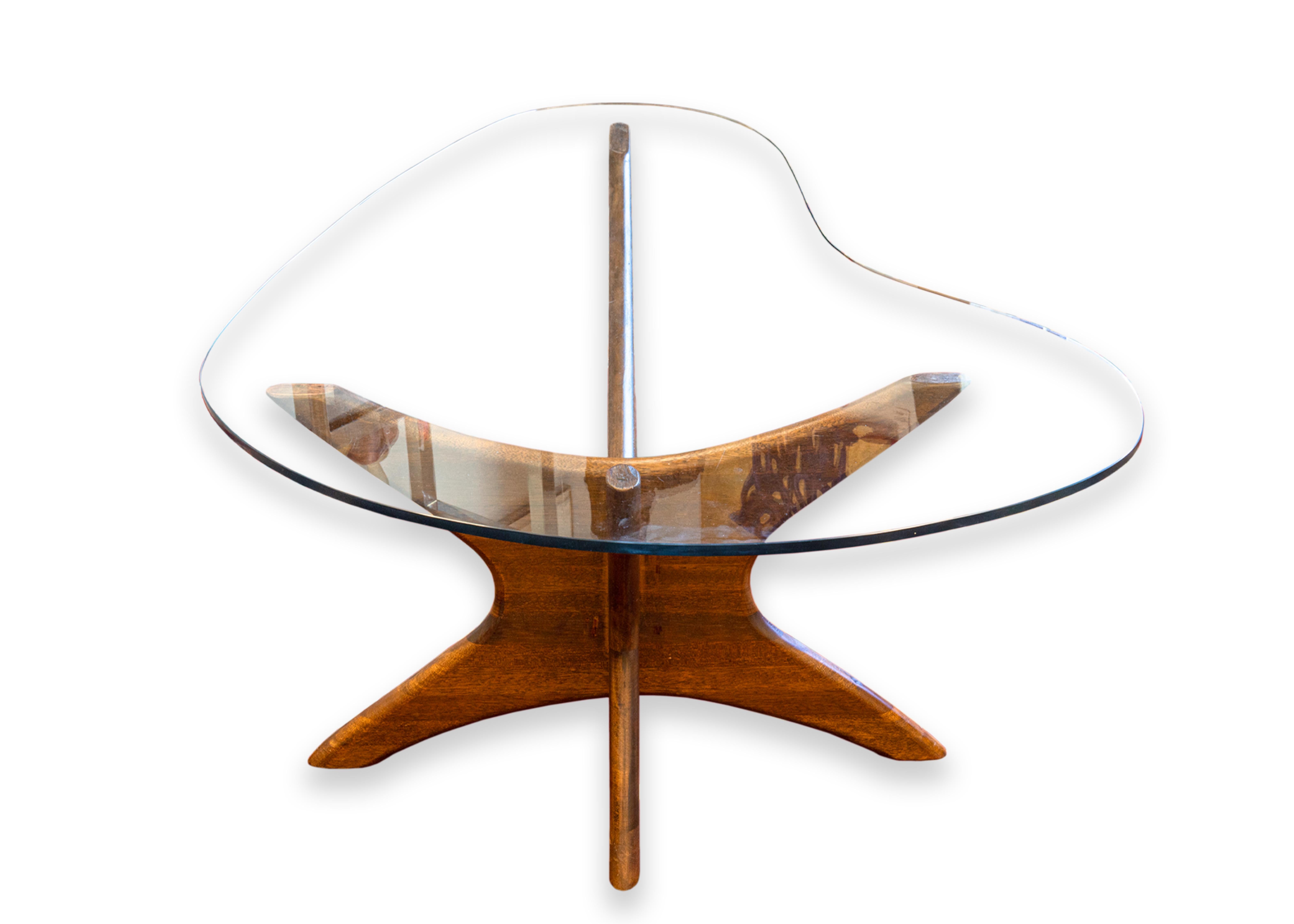 An Adrian Pearsall Jacks coffee table for Craft Associates. A gorgeous mid century modern classic piece of furniture. This piece features a lovely walnut wood frame, and a free form kidney shaped glass table top. This piece is in very good