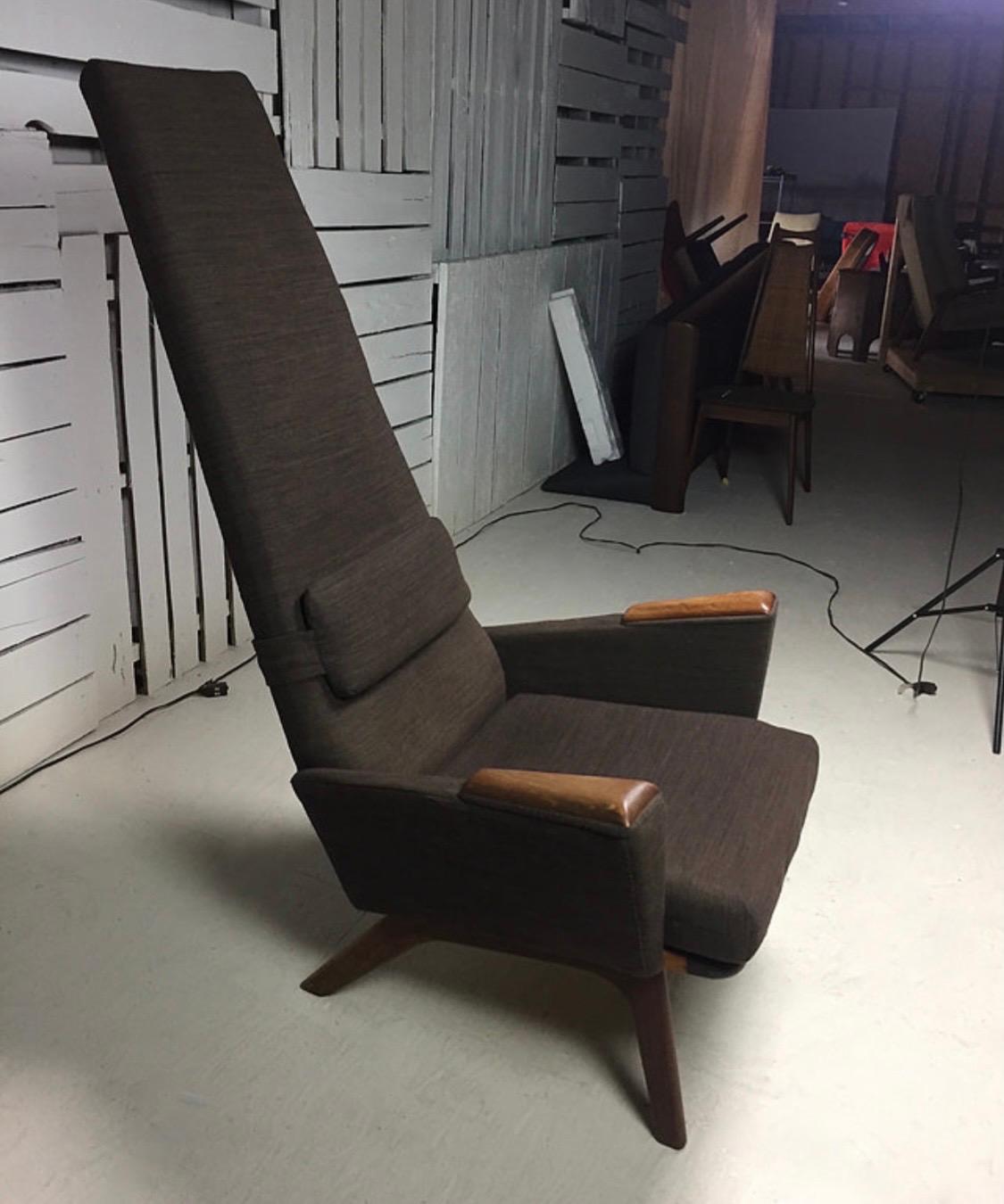 skinny lounge chair
