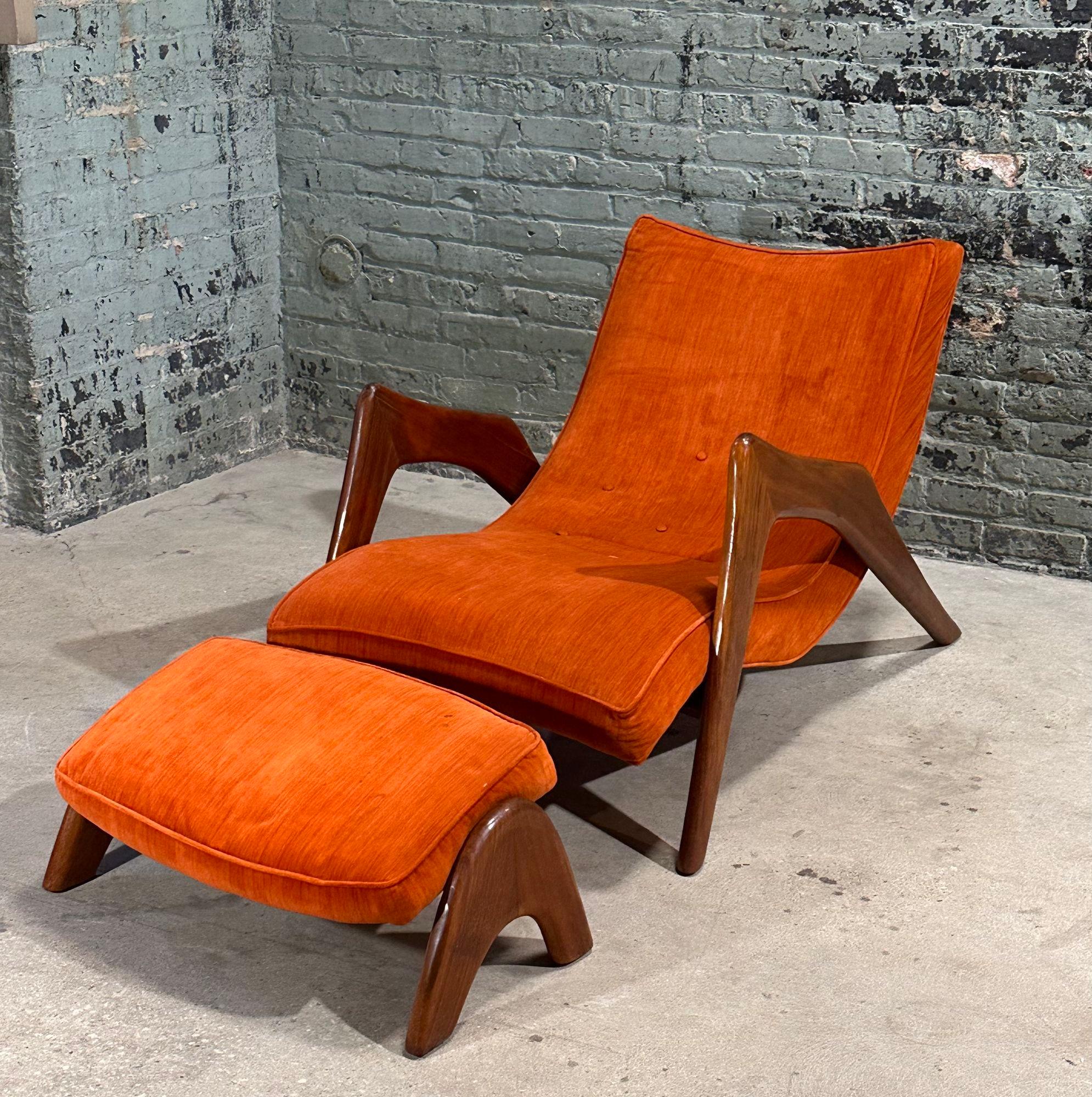Adrian Pearsall „Crescent“ Loungesessel und Ottomane, 1960 (Moderne der Mitte des Jahrhunderts) im Angebot