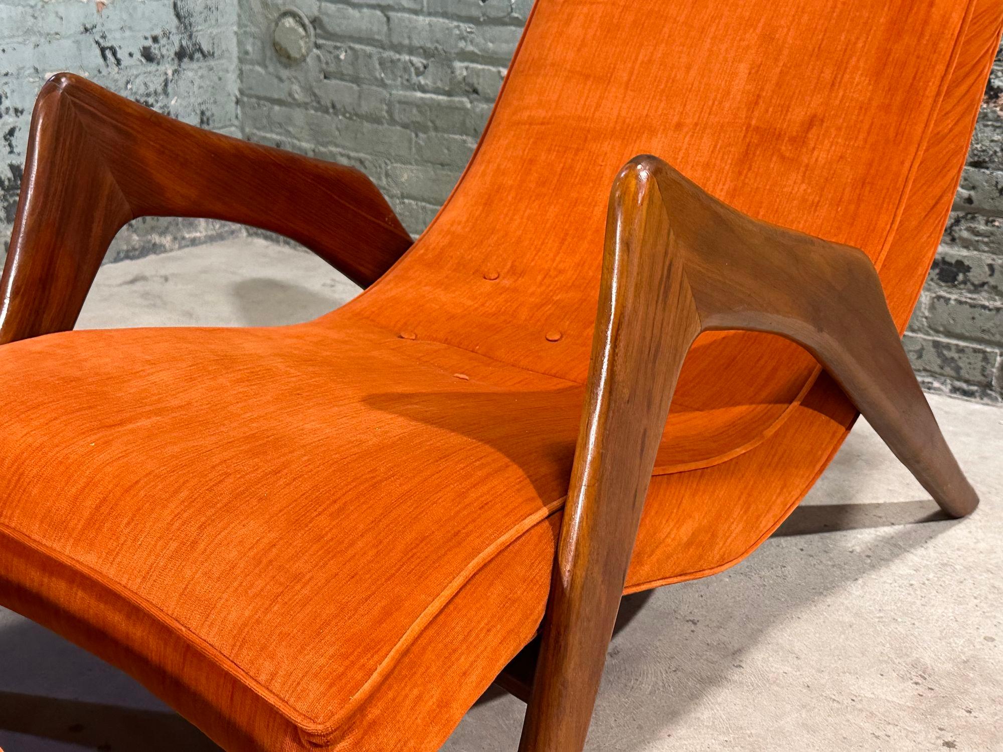 Adrian Pearsall „Crescent“ Loungesessel und Ottomane, 1960 im Zustand „Gut“ im Angebot in Chicago, IL