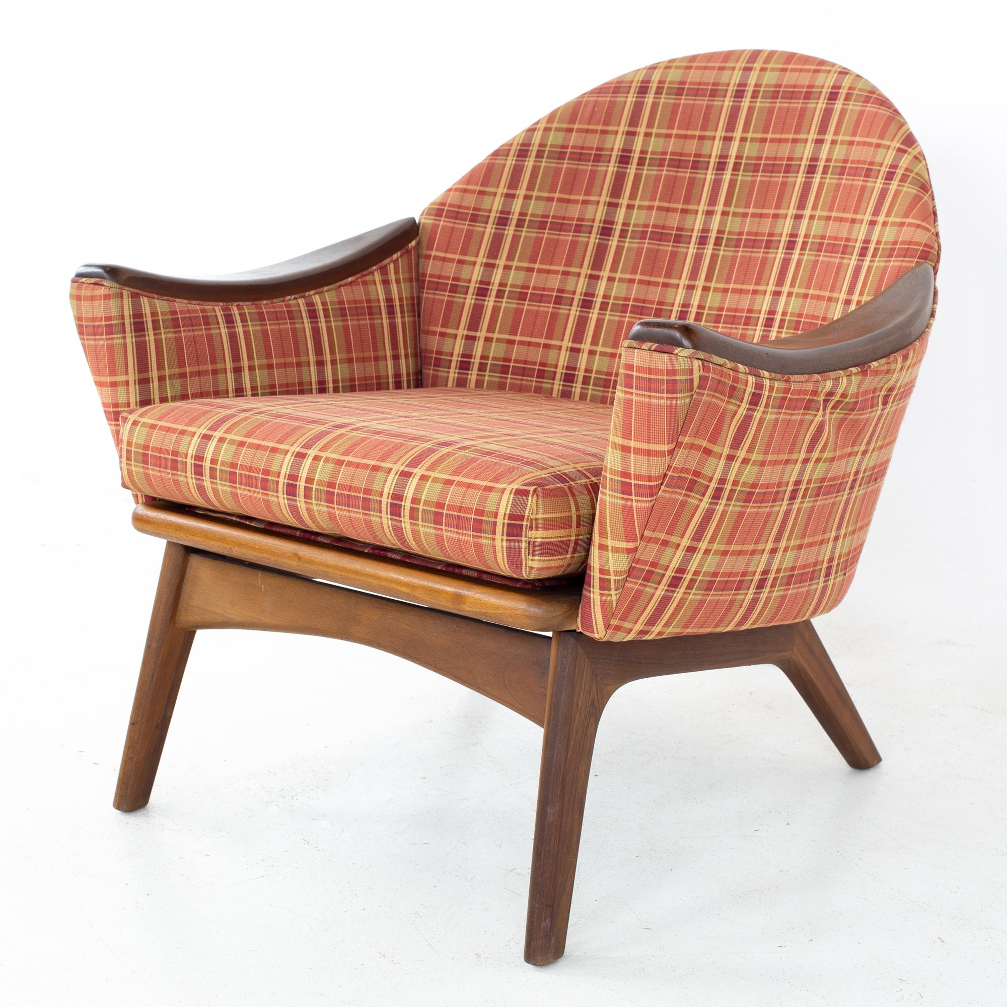 Adrian Pearsall for Craft Associates 1806-C Mid Century Lowback Walnut Lounge Chair
Lounge chair measures: 30 wide x 25.5 deep x 29 high, with a seat height of 16 inches and arm height of 21.5 inches

All pieces of furniture can be had in what we