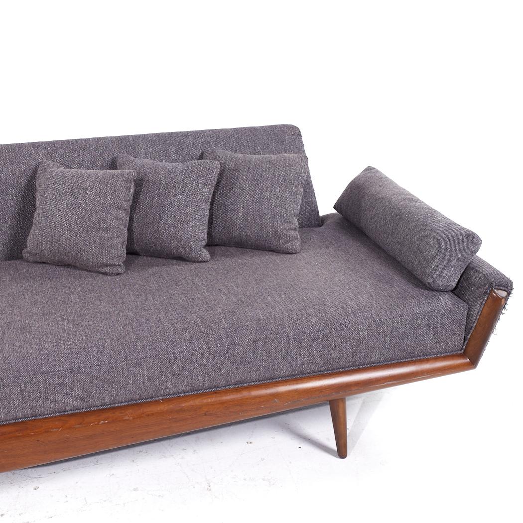 Adrian Pearsall for Craft Associates 2000 S Mid Century Walnut Gondola Sofa For Sale 1