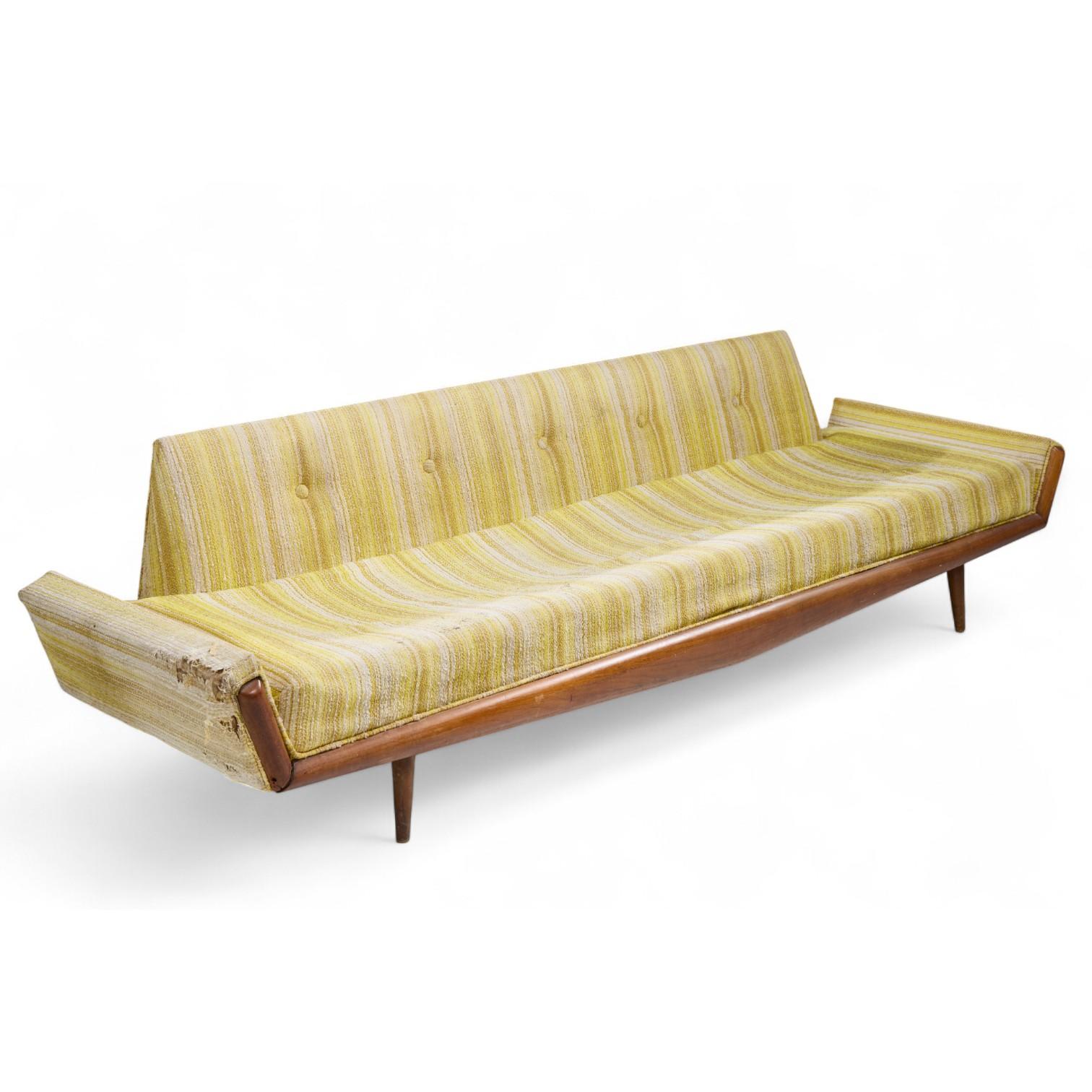 Adrian Pearsall for Craft Associates 2000-S Mid Century Walnut Gondola Sofa en venta 2