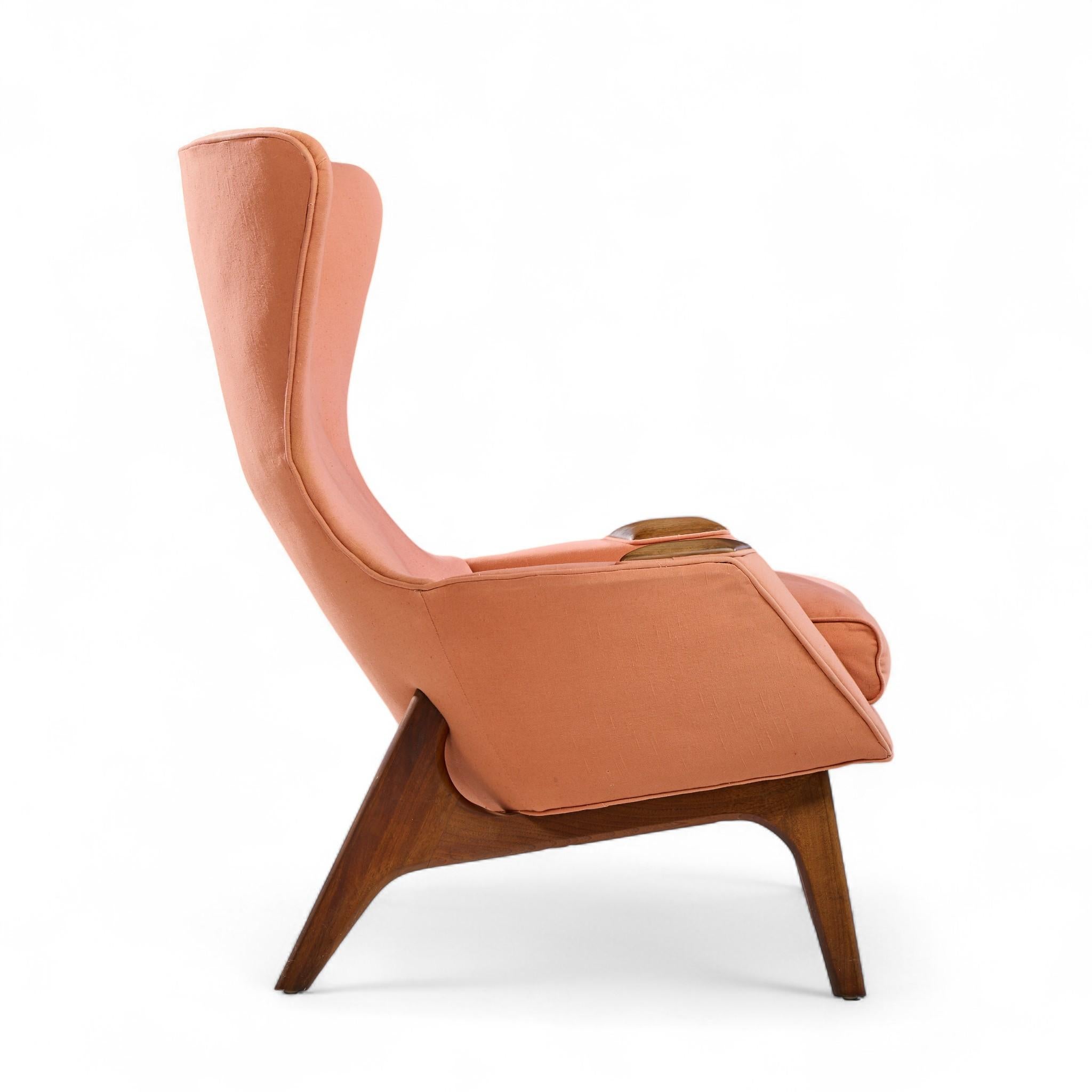 Adrian Pearsall for Craft Associates 2231-C Walnut Wing High Back Chair (chaise à dossier haut en noyer) en vente 1