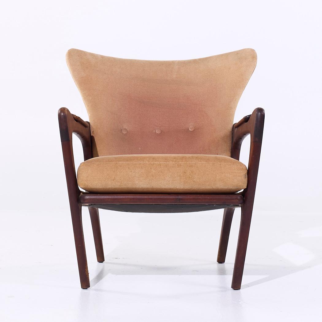Adrian Pearsall for Craft Associates 2291-C MCM Walnut Lounge Chair - Pair (Paire) Bon état - En vente à Countryside, IL