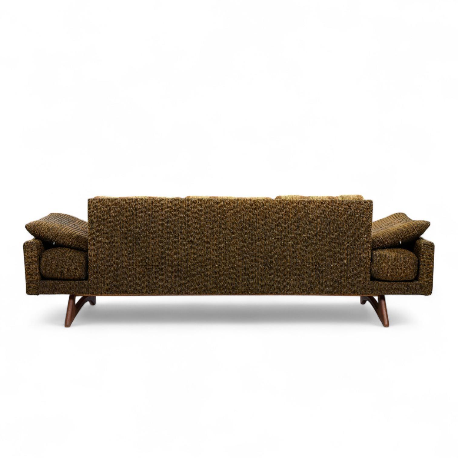 Adrian Pearsall for Craft Associates 2408-S Mid Century Walnut Gondola Sofa (20. Jahrhundert) im Angebot
