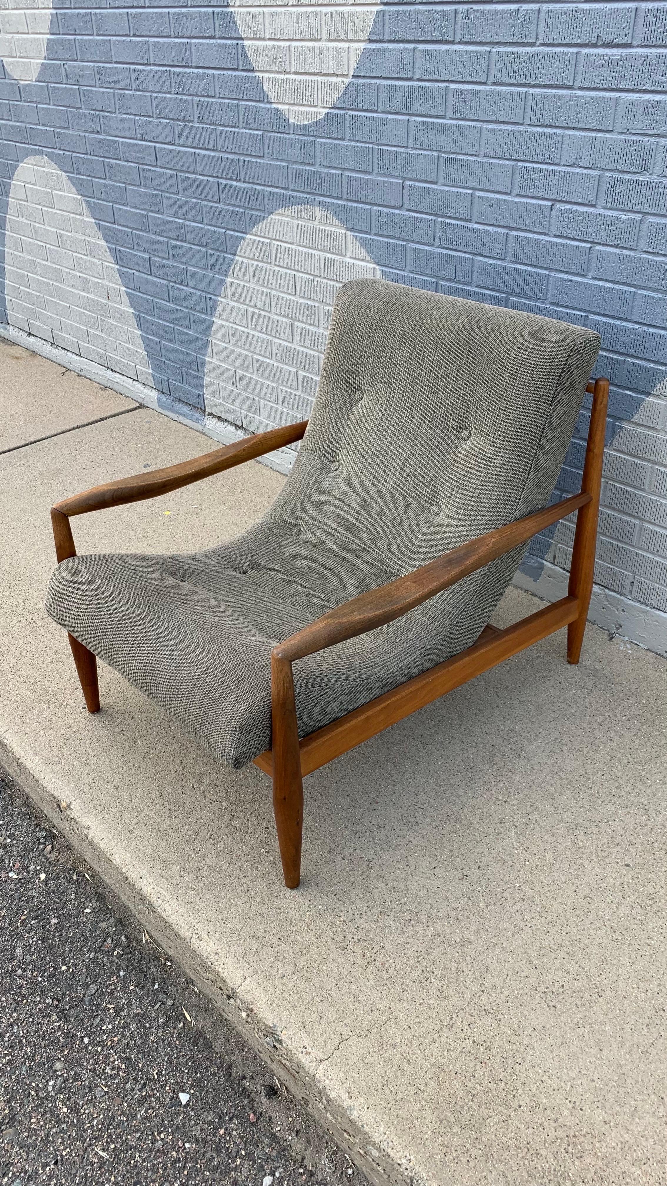 Mid-Century Modern Adrian Pearsall for Craft Associates 932-C Scoop Chair For Sale