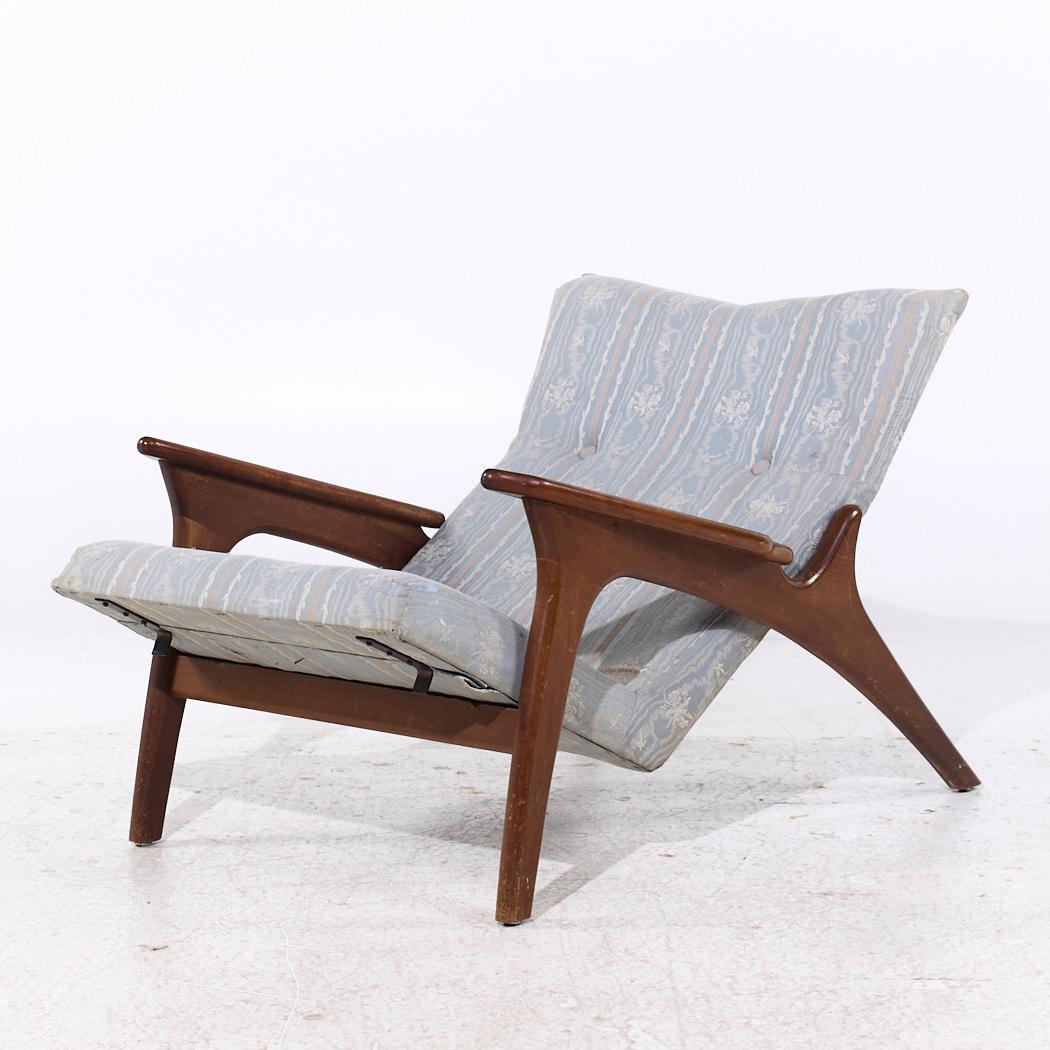 Mid-Century Modern Adrian Pearsall for Craft Associates 990LC Mid Century Walnut Lounge Chair For Sale