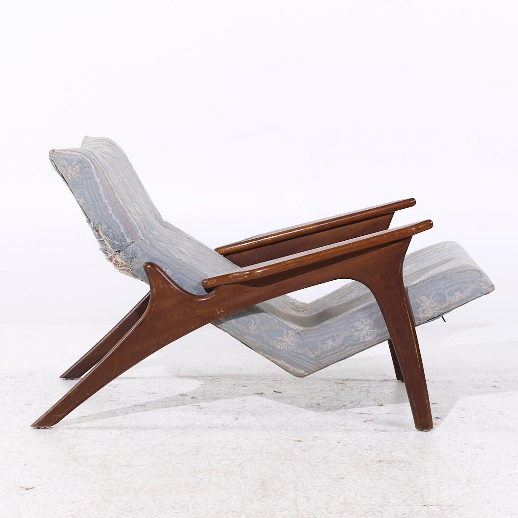 Upholstery Adrian Pearsall for Craft Associates 990LC Mid Century Walnut Lounge Chair For Sale