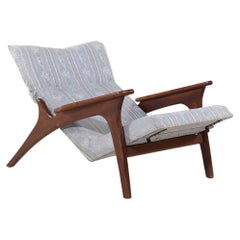 Adrian Pearsall para Craft Associates 990LC Silla de salón de nogal de mediados de siglo