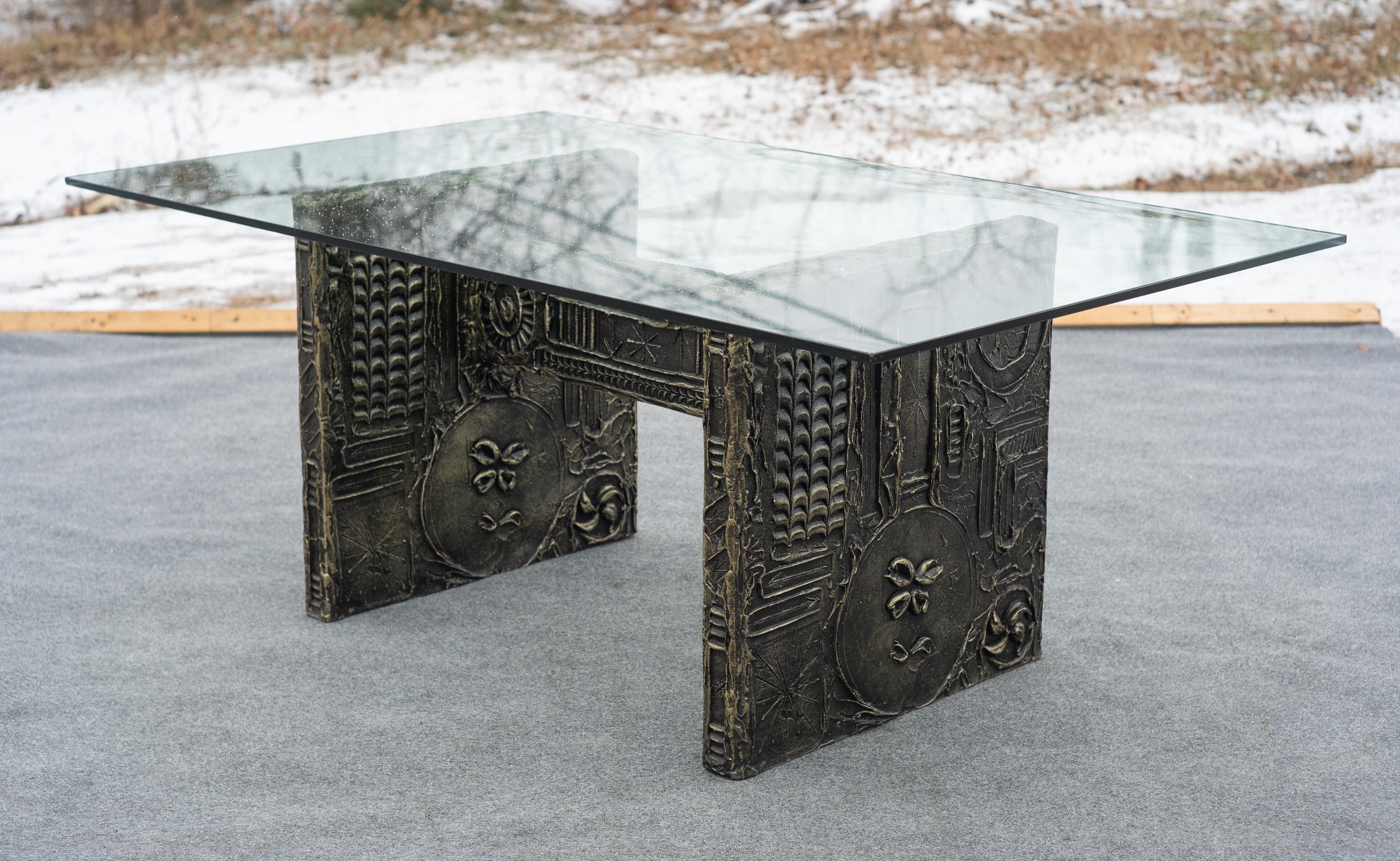 Adrian Pearsall for Craft Associates Brutalist Resin & Glass Dining Table In Good Condition For Sale In Philadelphia, PA