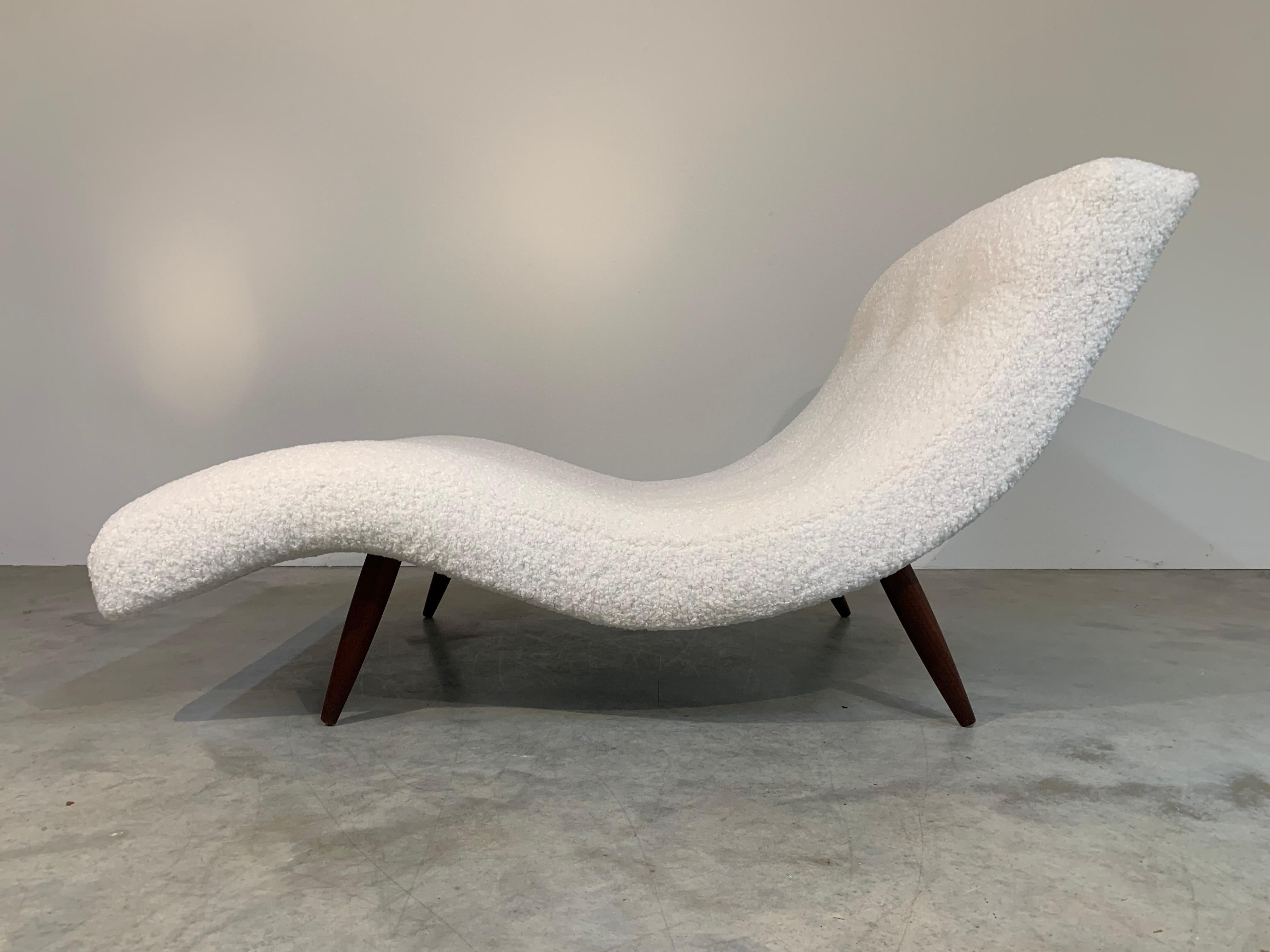 Bouclé Adrian Pearsall for Craft Associates Double Wave Chaise in Fresh Boucle