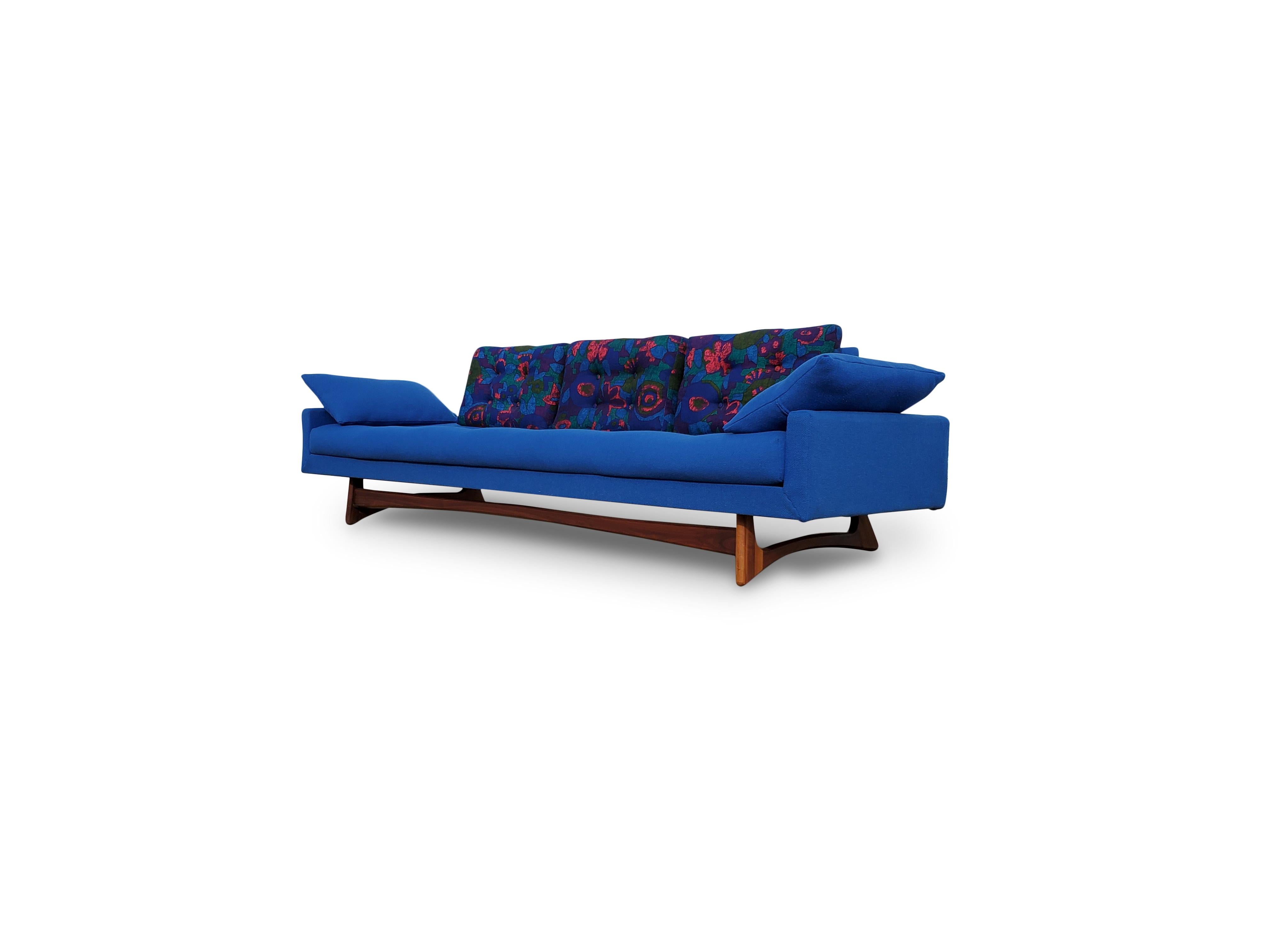 American Adrian Pearsall for Craft Associates Gondola Sofa For Sale