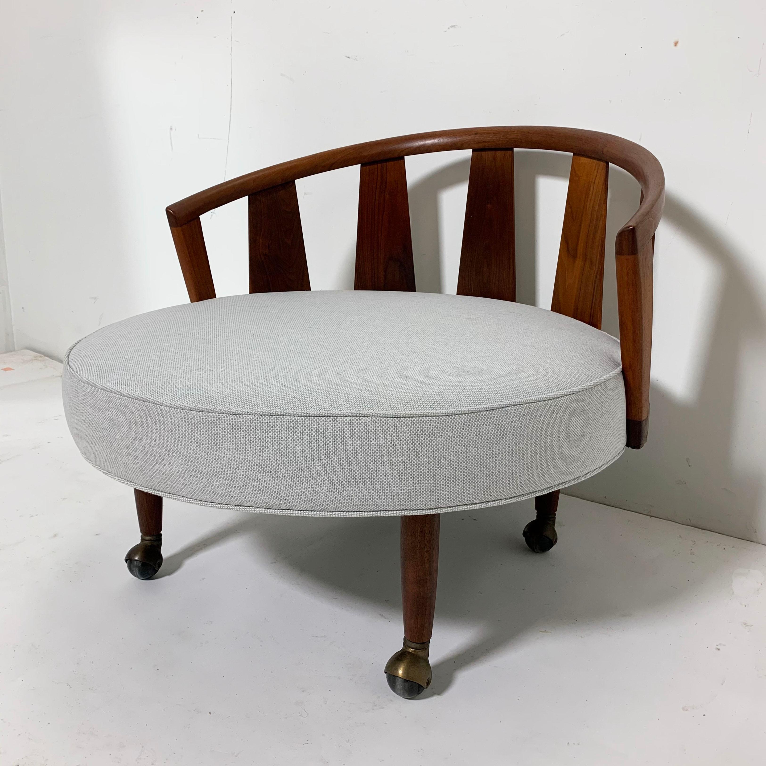 Adrian Pearsall for Craft Associates “Havana” lounge chair on castors, circa 1960s. This rare version features the walnut backrest and has been freshly reupholstered with Maharam fabric.