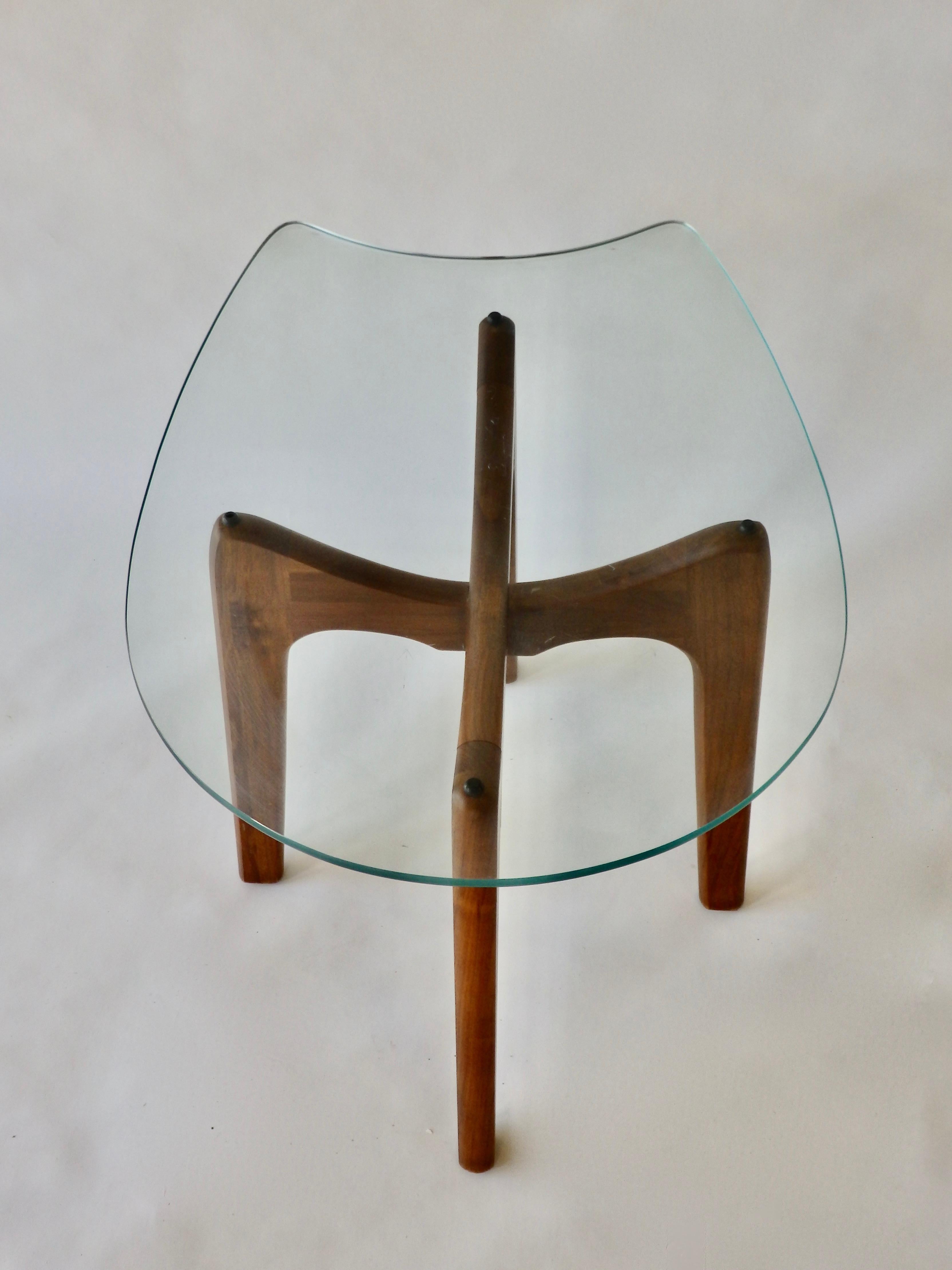 Adrian Pearsall for Craft Associates Horseshoe Glass Top Walnut Base Side Table In Good Condition In Ferndale, MI