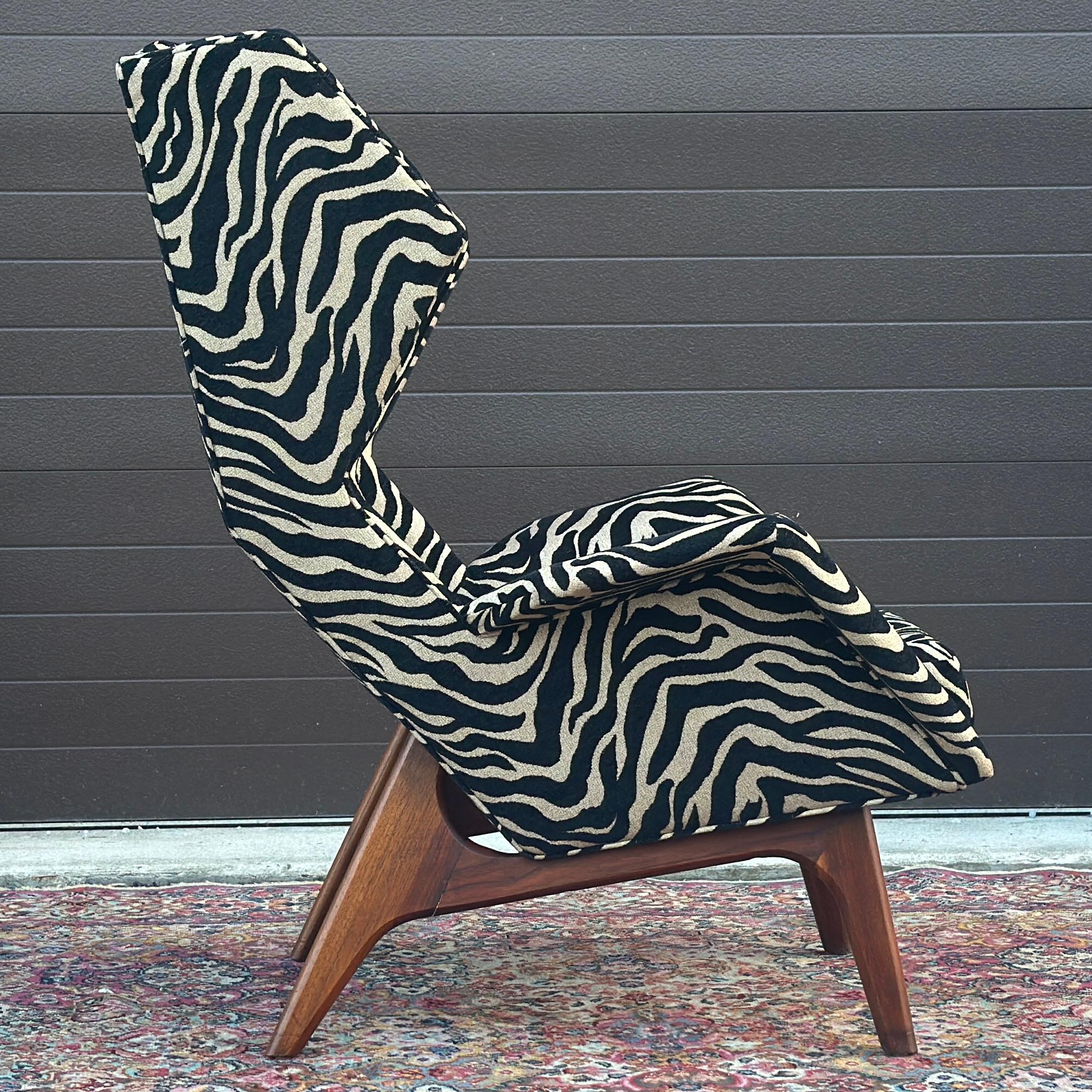 Adrian Pearsall for Craft Associates Inc. Model 2206 Sculptural Wing Chair For Sale 2