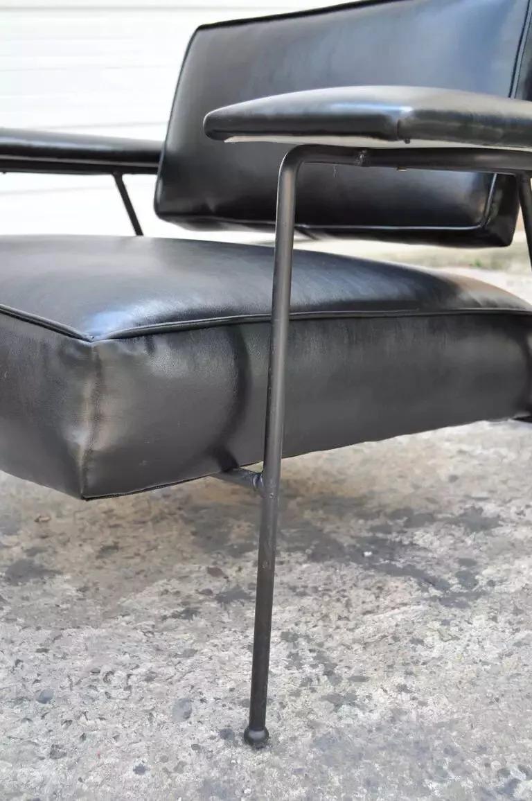 Adrian Pearsall pour Craft Associates Chaise longue et ottoman en cuir à armature en fer en vente 3