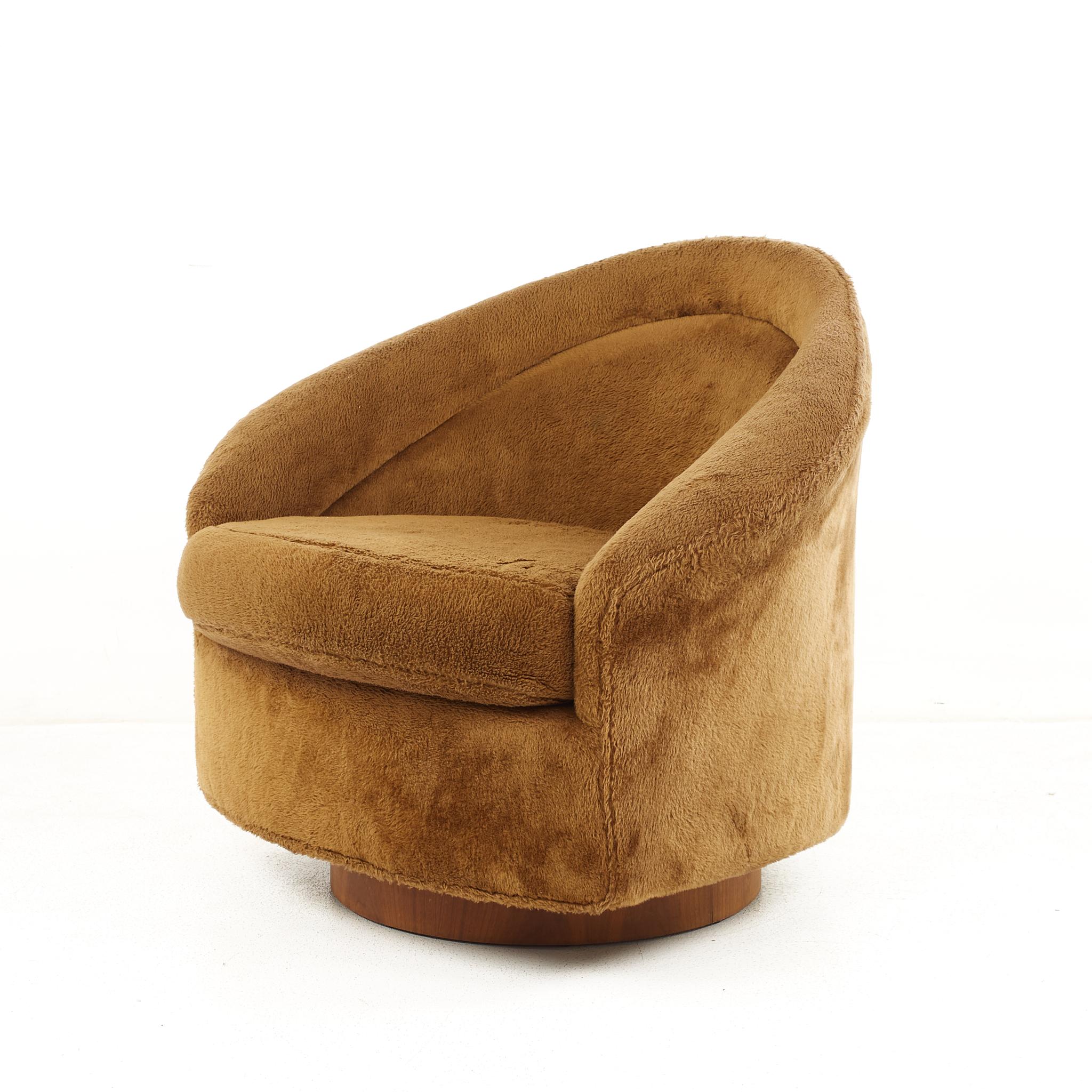Late 20th Century Adrian Pearsall for Craft Associates MCM Swivel Walnut Lounge Chairs, Pair